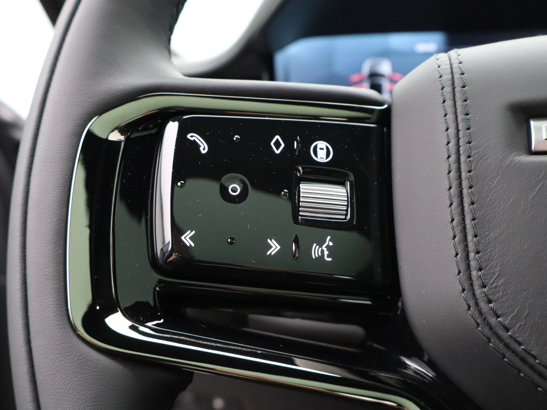 Land Rover-Range Rover Sport-image-9