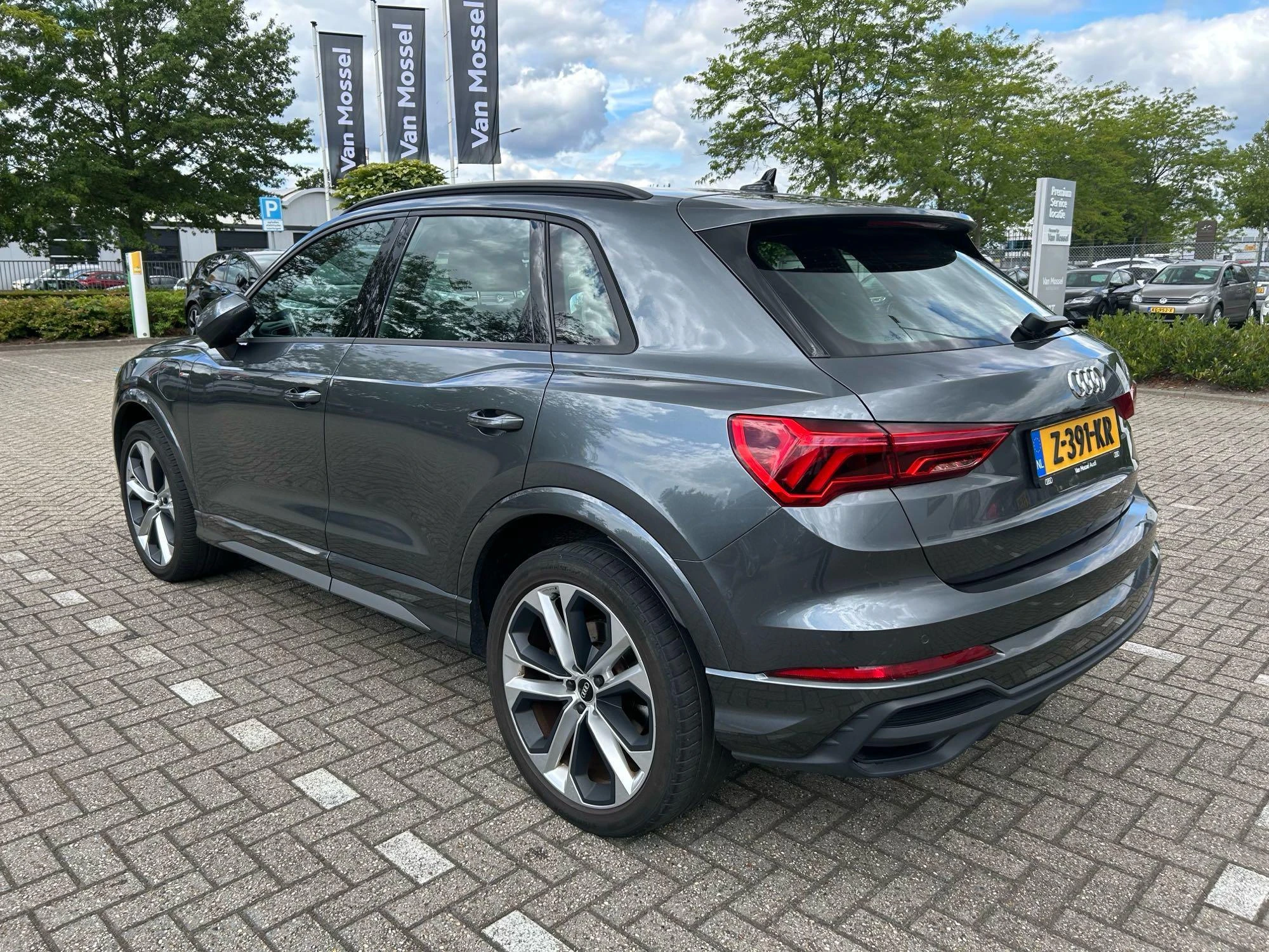 Audi-Q3-image-2