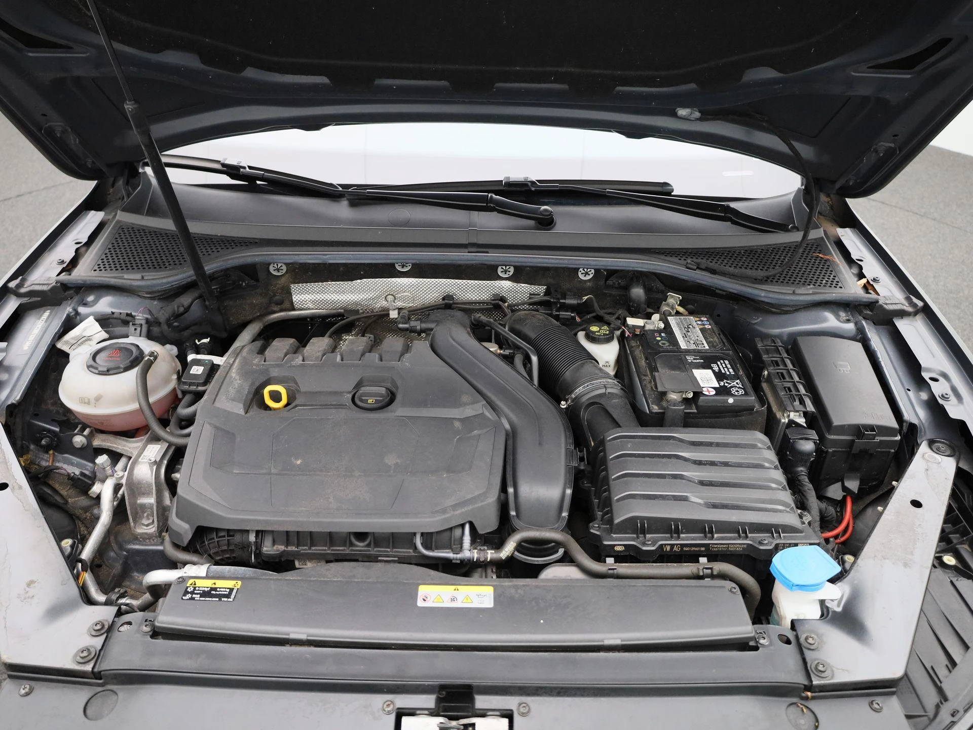Volkswagen-Passat-image-38