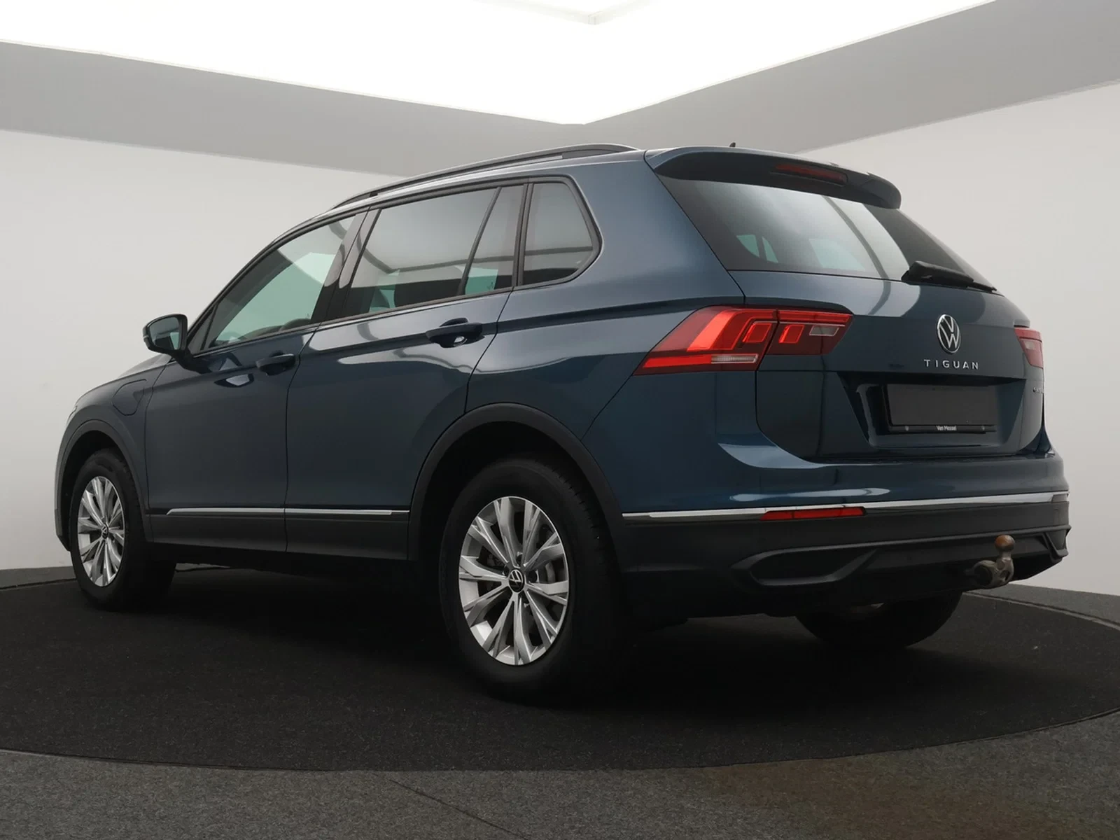 Volkswagen Tiguan eHybrid (PHEV) Tiguan Life Business 1.4TSI eHybrid PHEV 204PK *AUTOMAAT*TREKHAAK*LEDER*CAMERA*PDC*ACC*VIRTUAL COCKP
