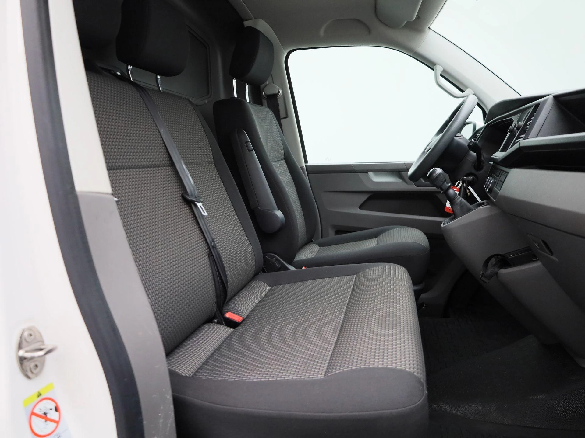 Volkswagen Transporter 2.0 TDI L1H1 110PK