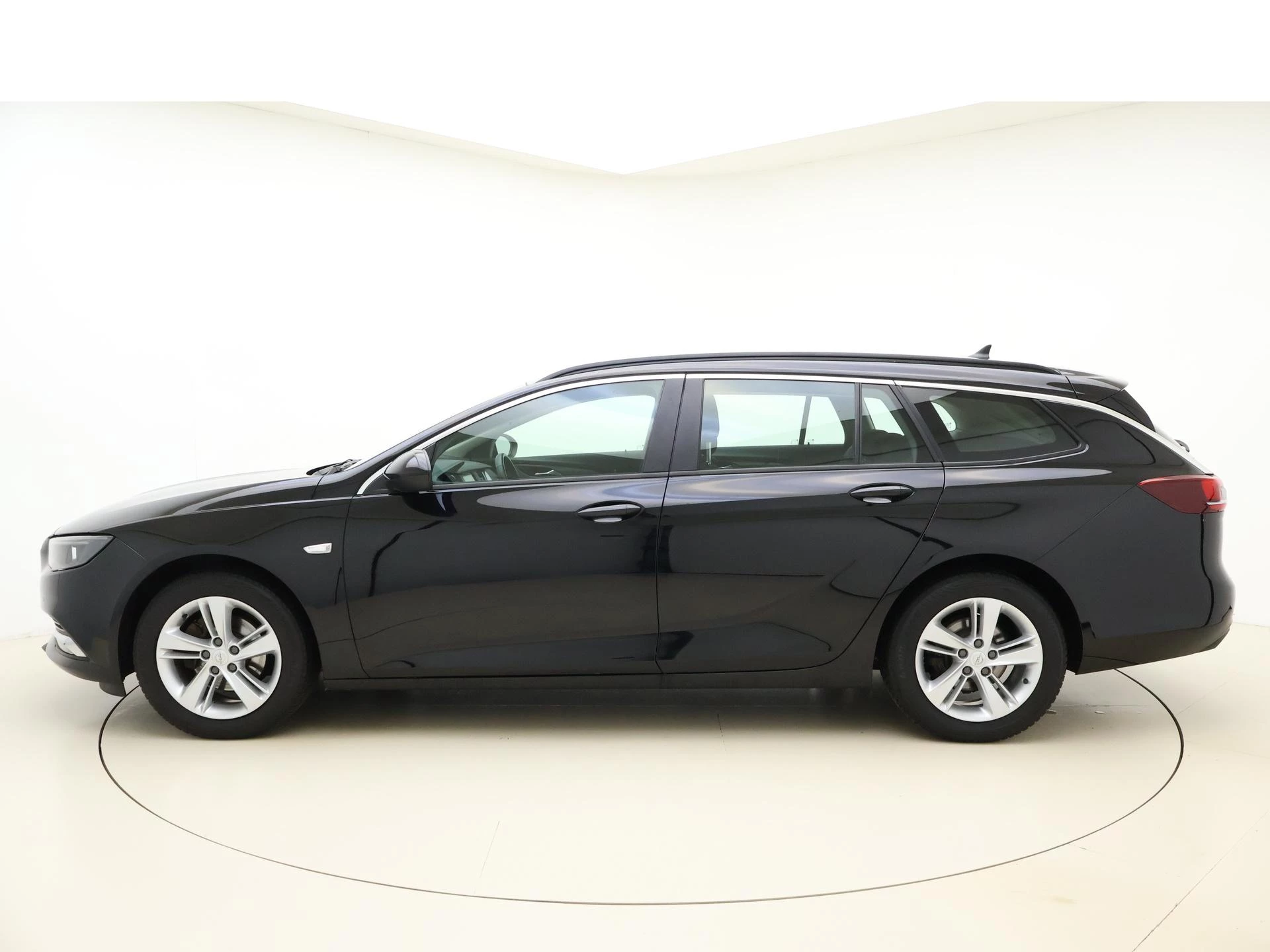 Opel-Insignia-image-1