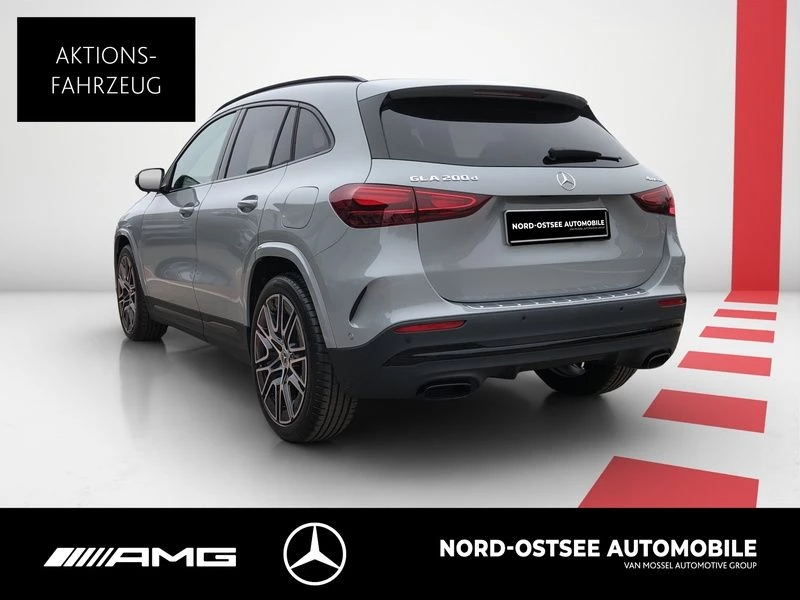 Mercedes-Benz-GLA 200 d-image-3