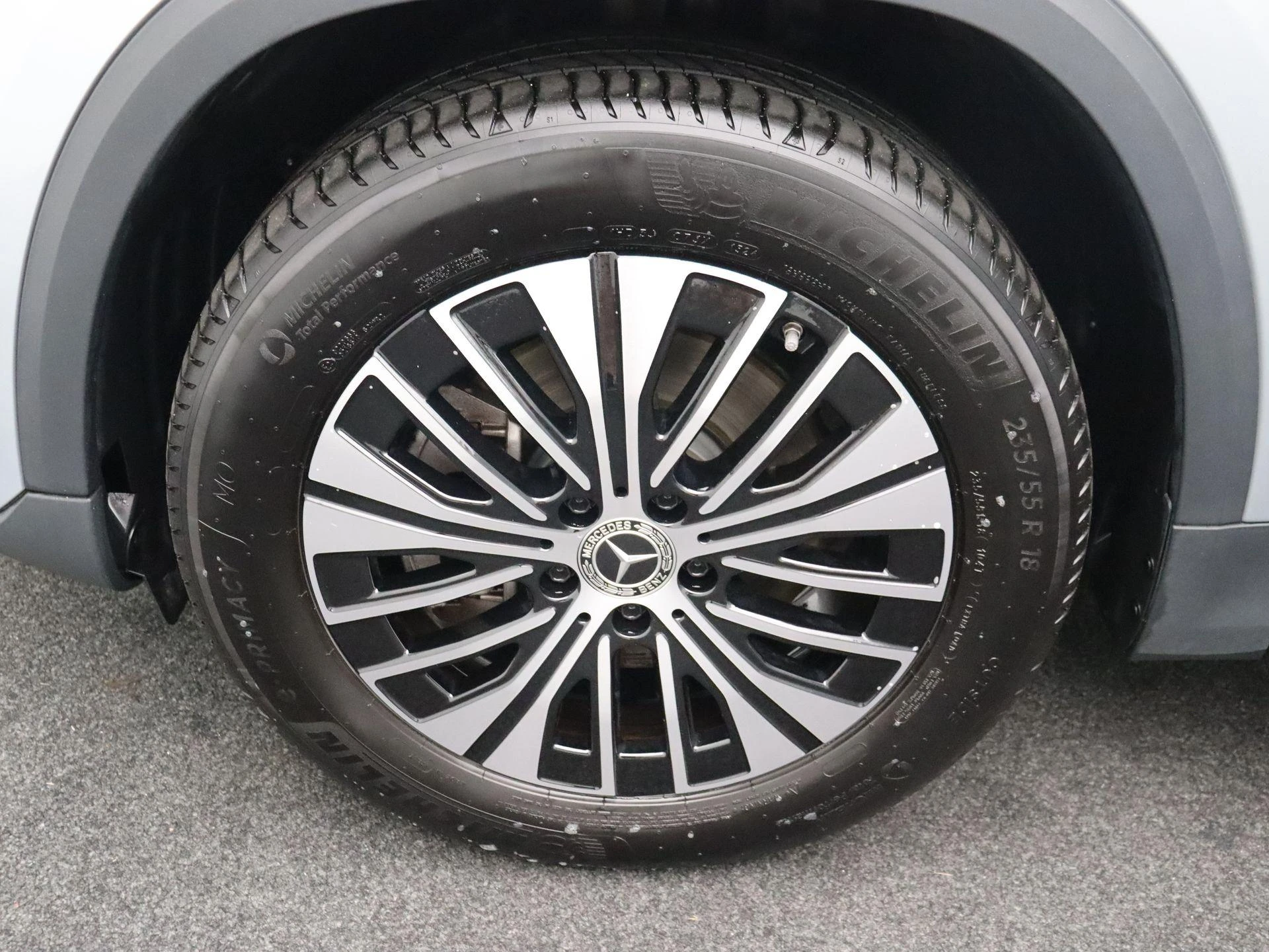 Mercedes-Benz EQA 250+ Business Line