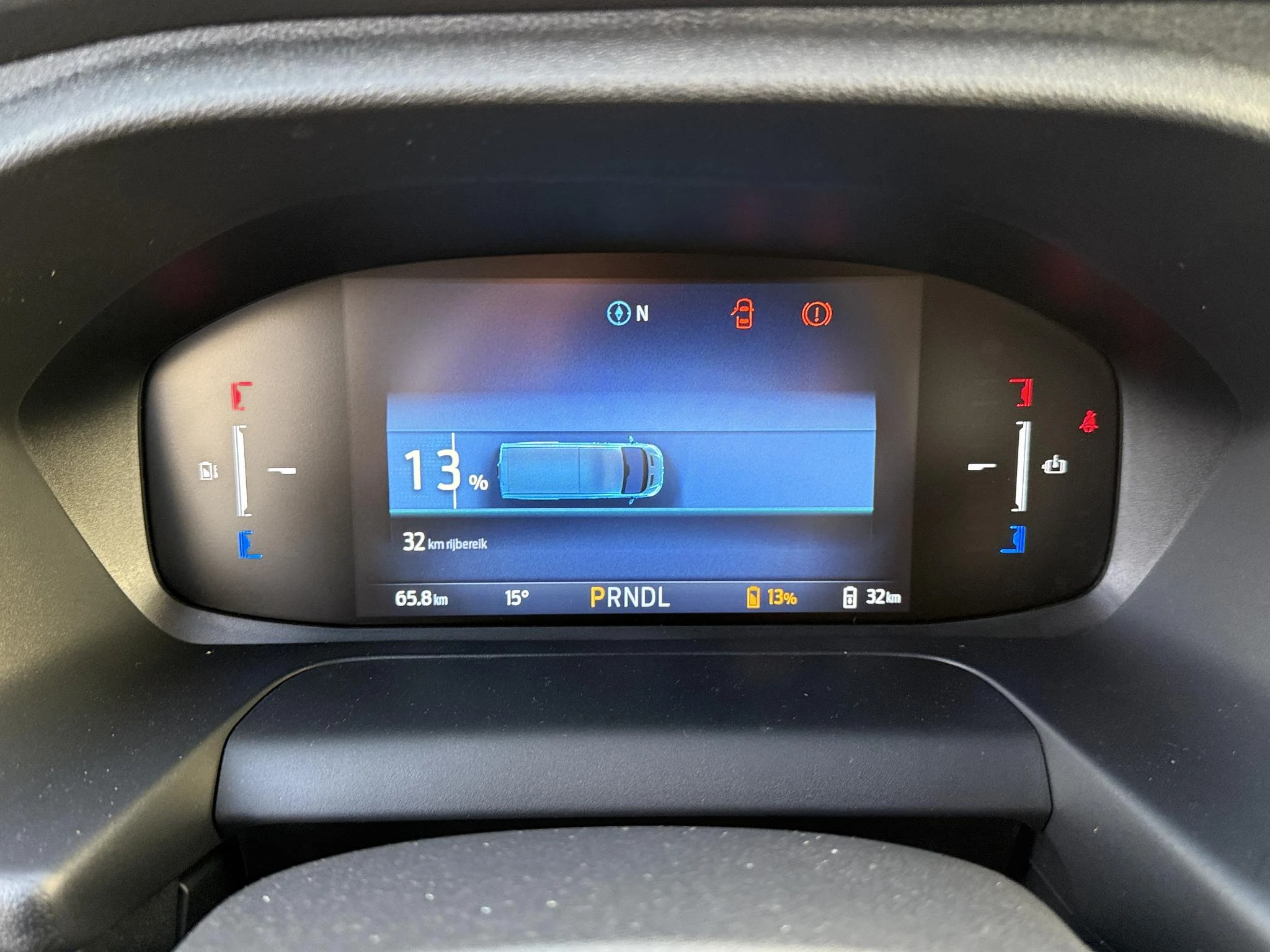 Ford-E-Transit-image-6