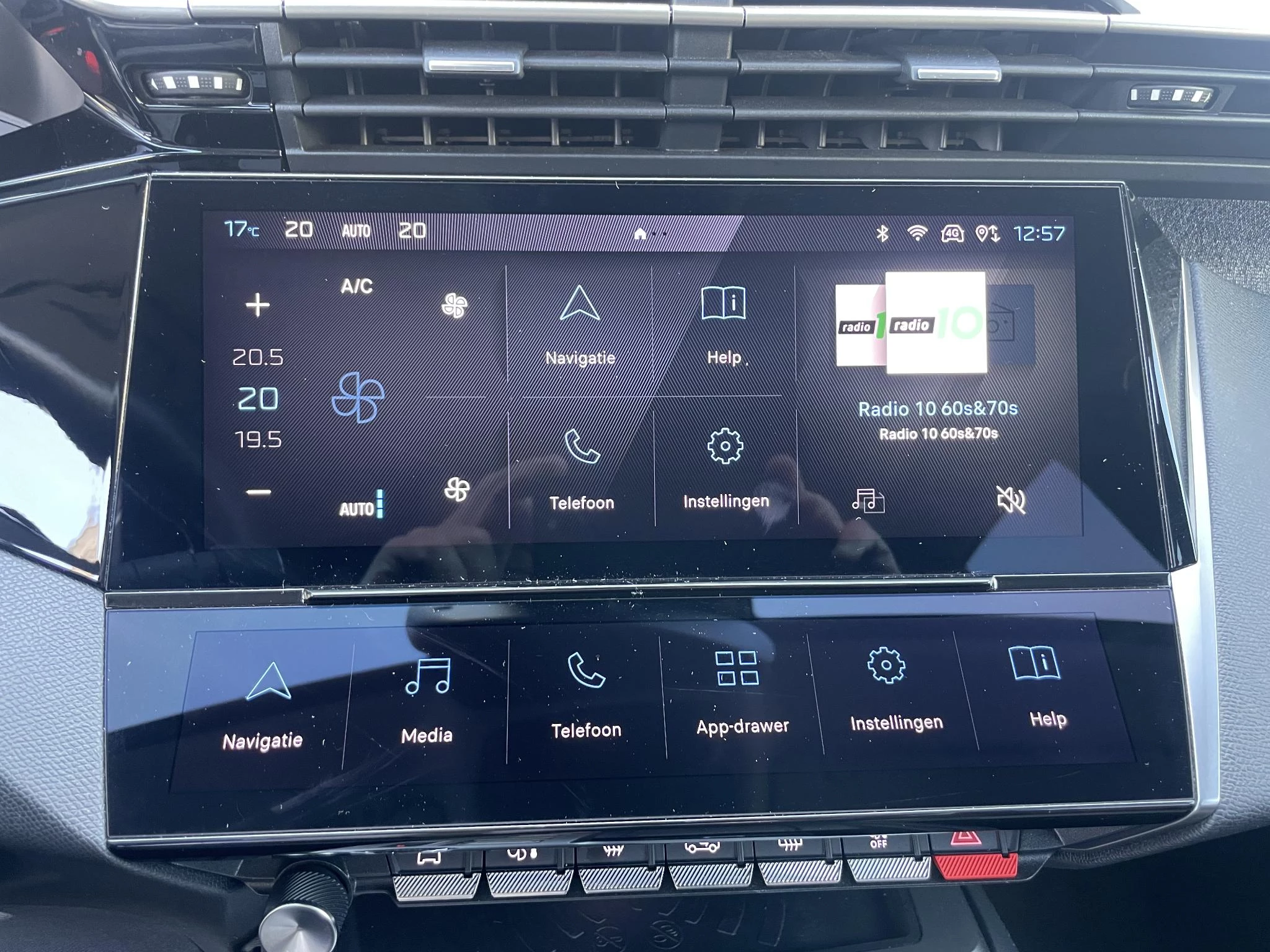 Peugeot-408-image-18