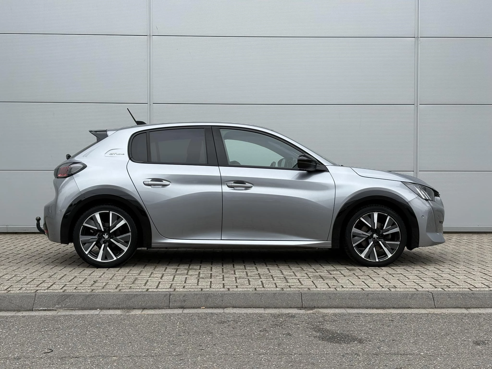 Peugeot-208-image-6