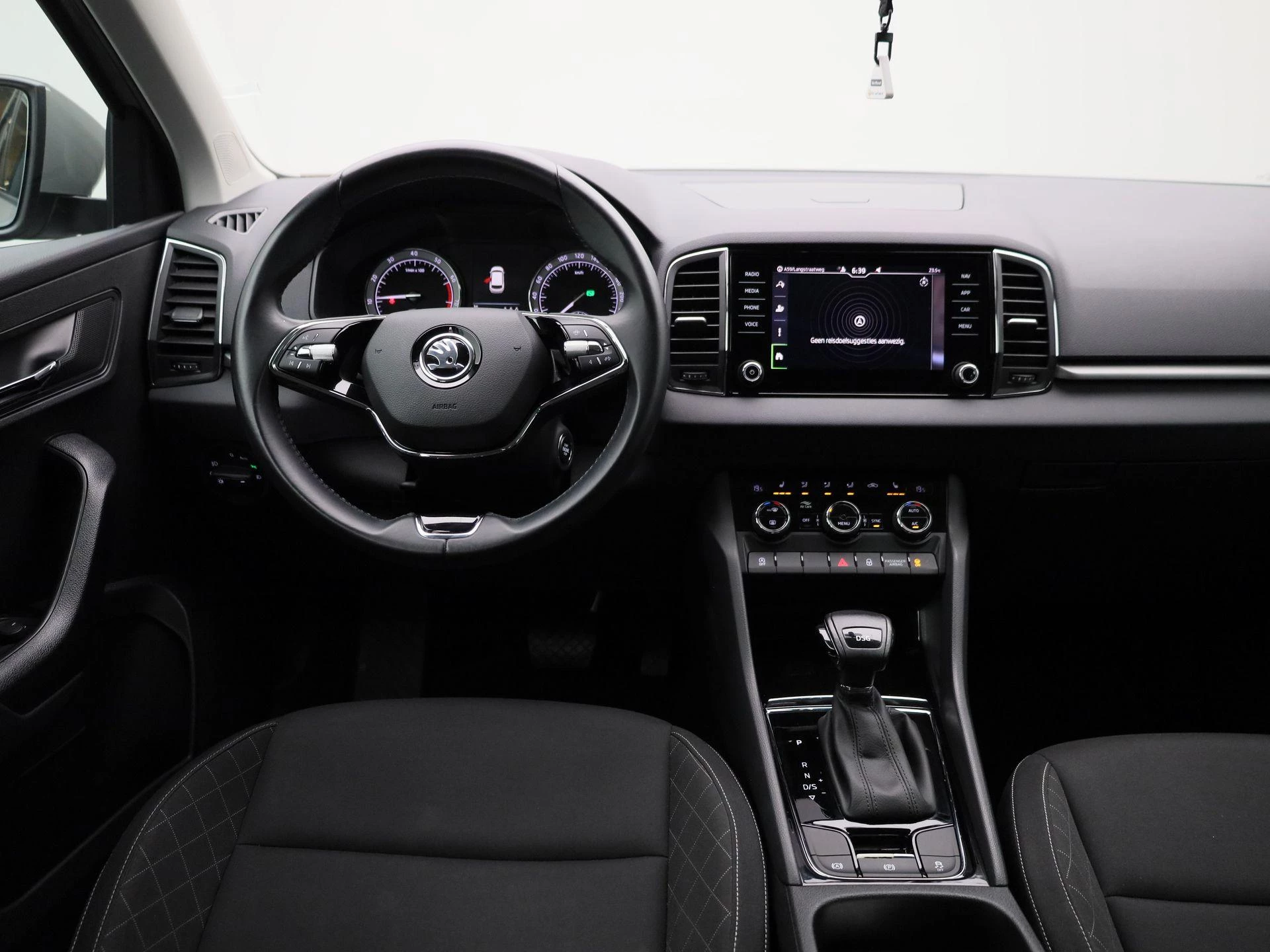 Škoda-Karoq-image-6