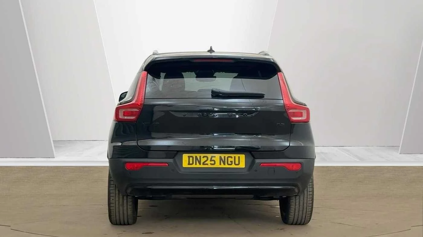 Volvo-XC40-image-3