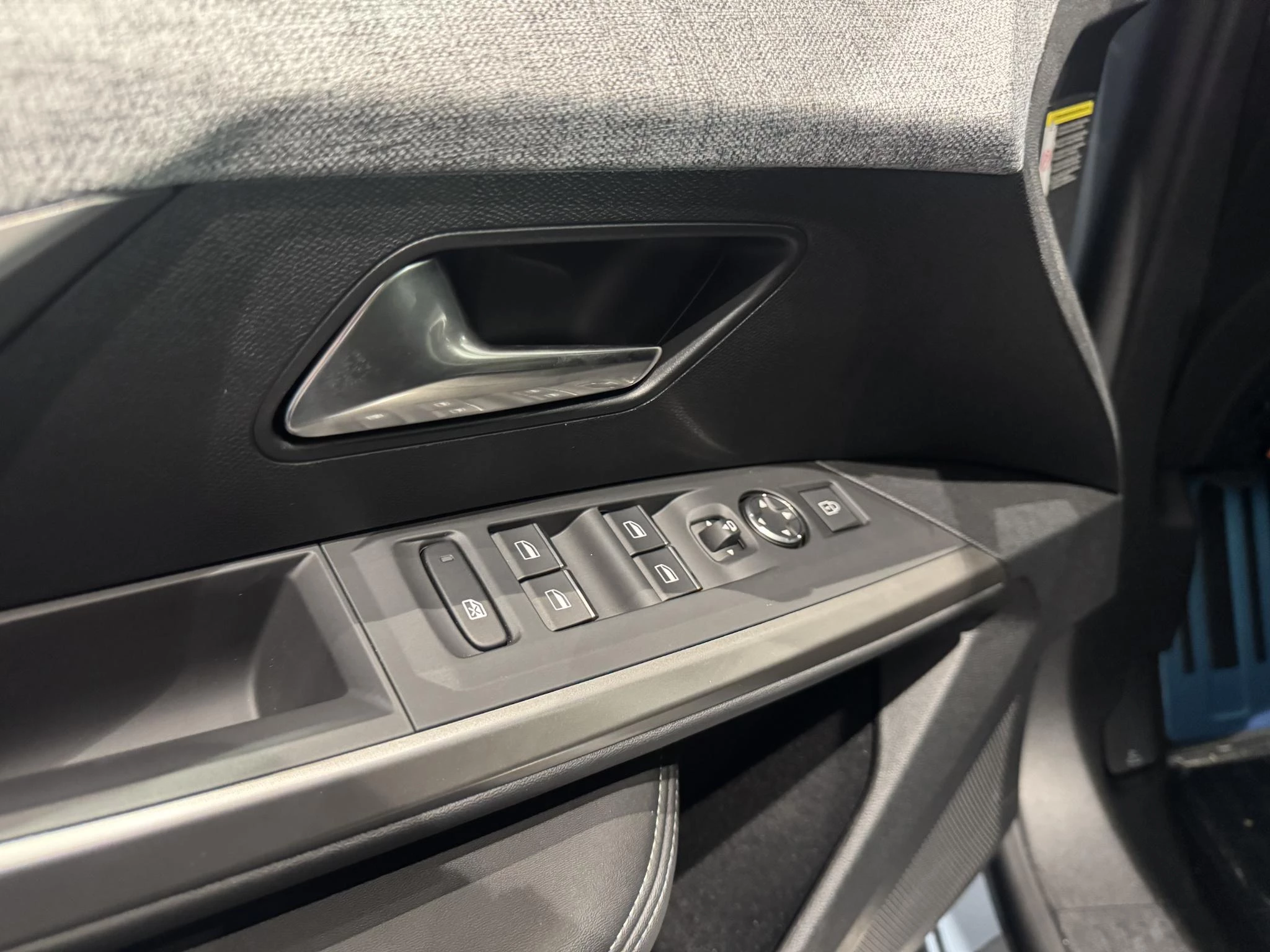 Peugeot-5008-image-22