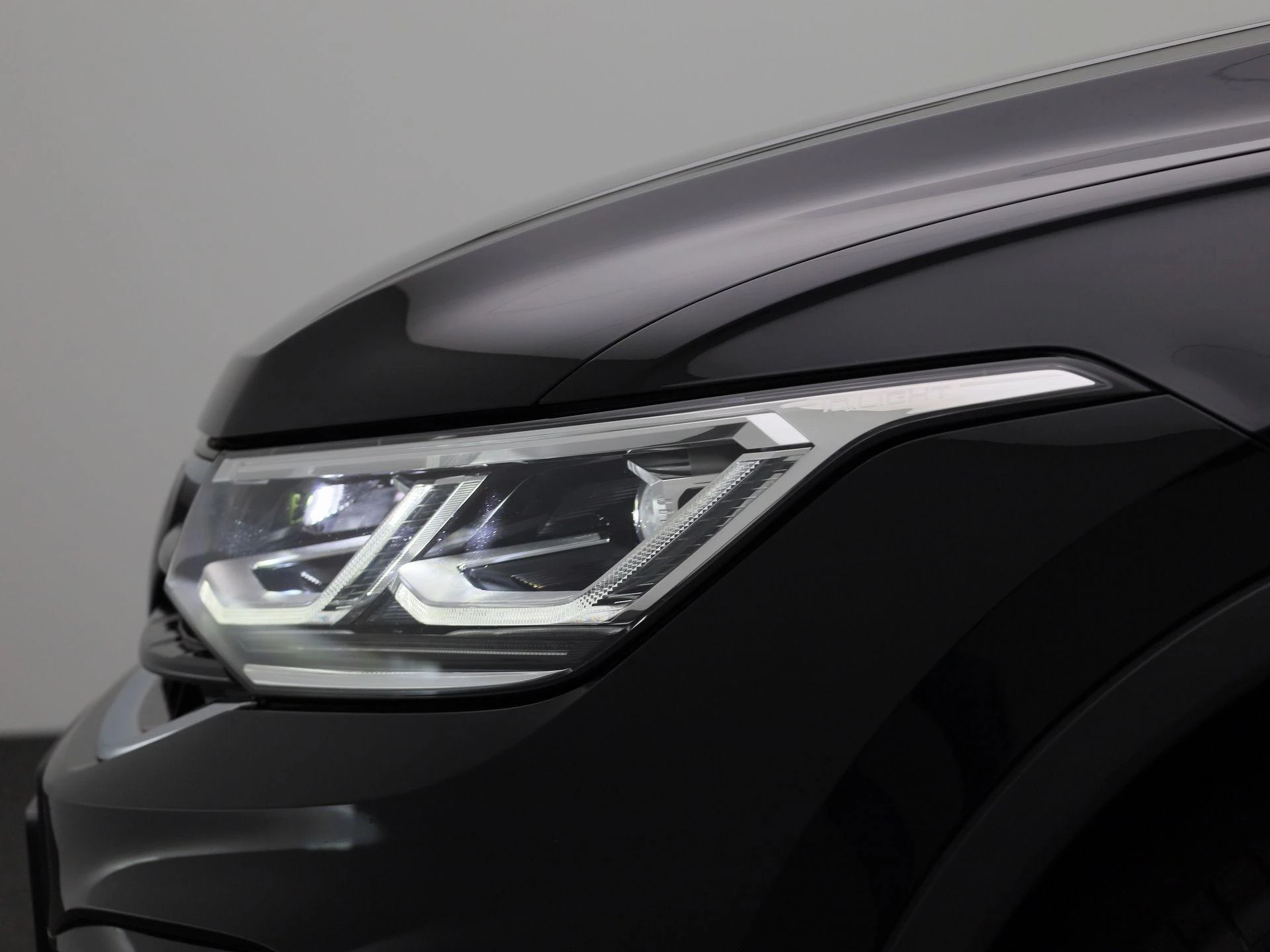 Volkswagen Tiguan 1.4 TSI eHybrid R-Line Business+ 245 PK|