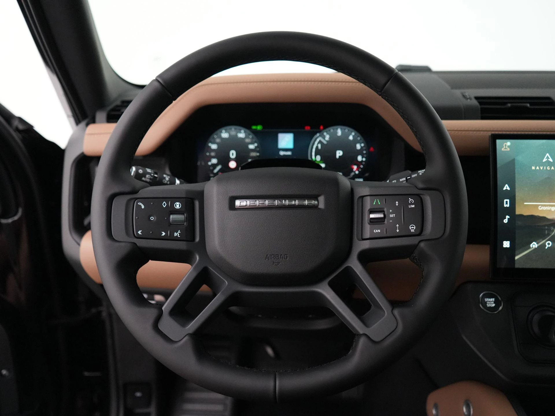 Land Rover-Defender-image-9