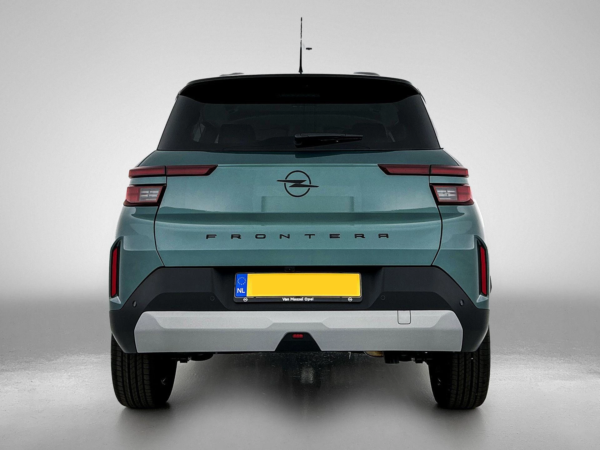 Opel-Frontera-image-2