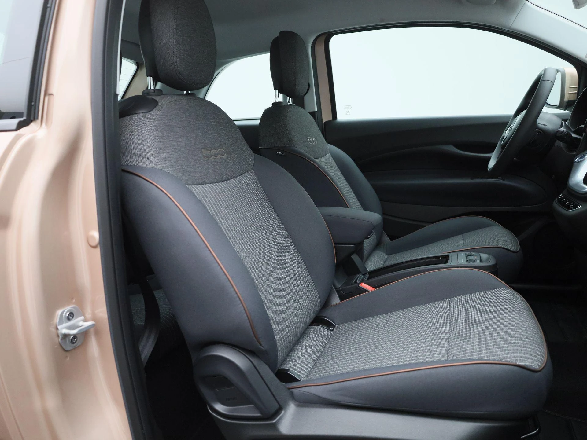 Fiat-500e-image-30
