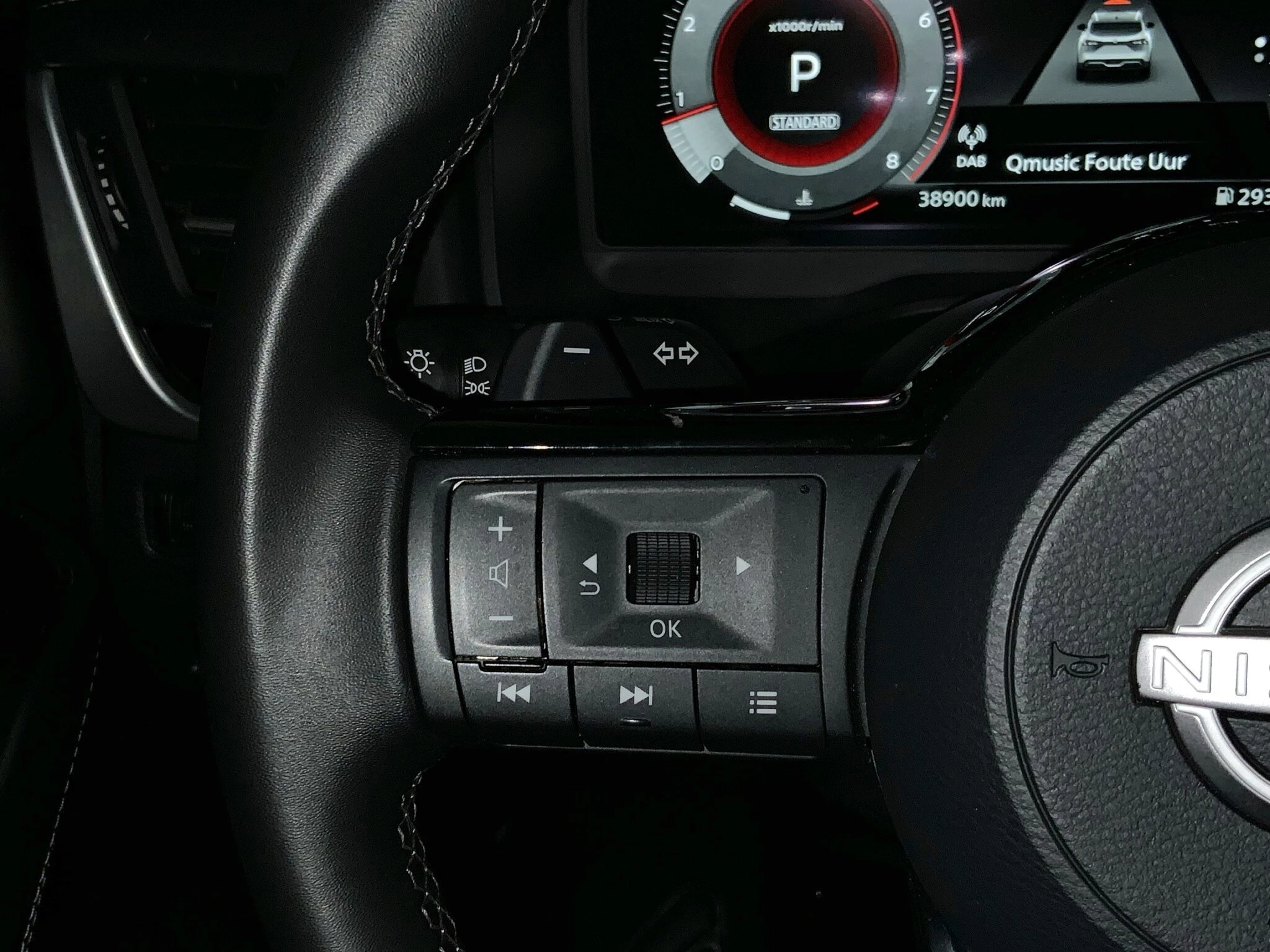 Nissan-QASHQAI-image-18