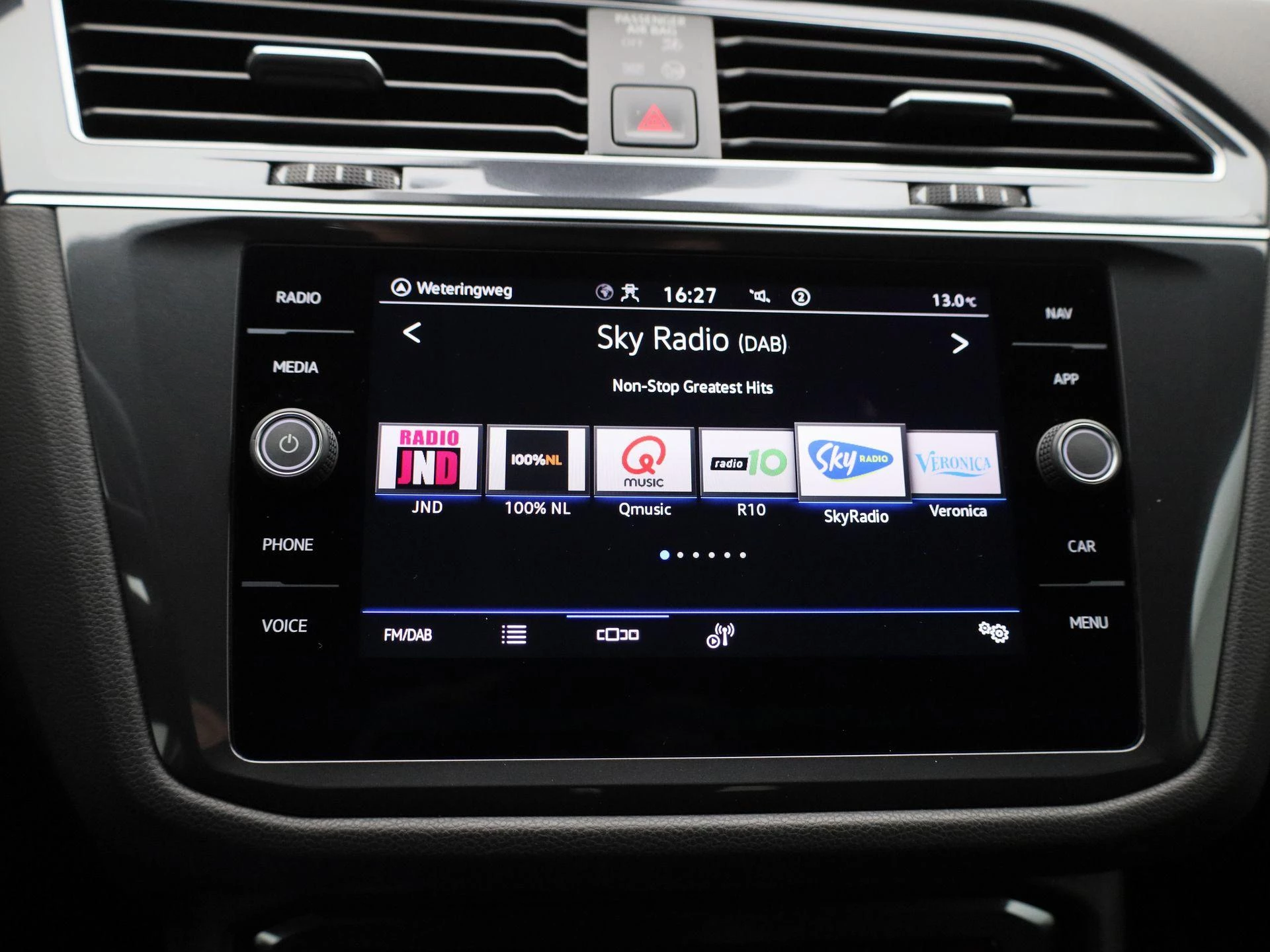 Volkswagen-Tiguan Allspace-image-15