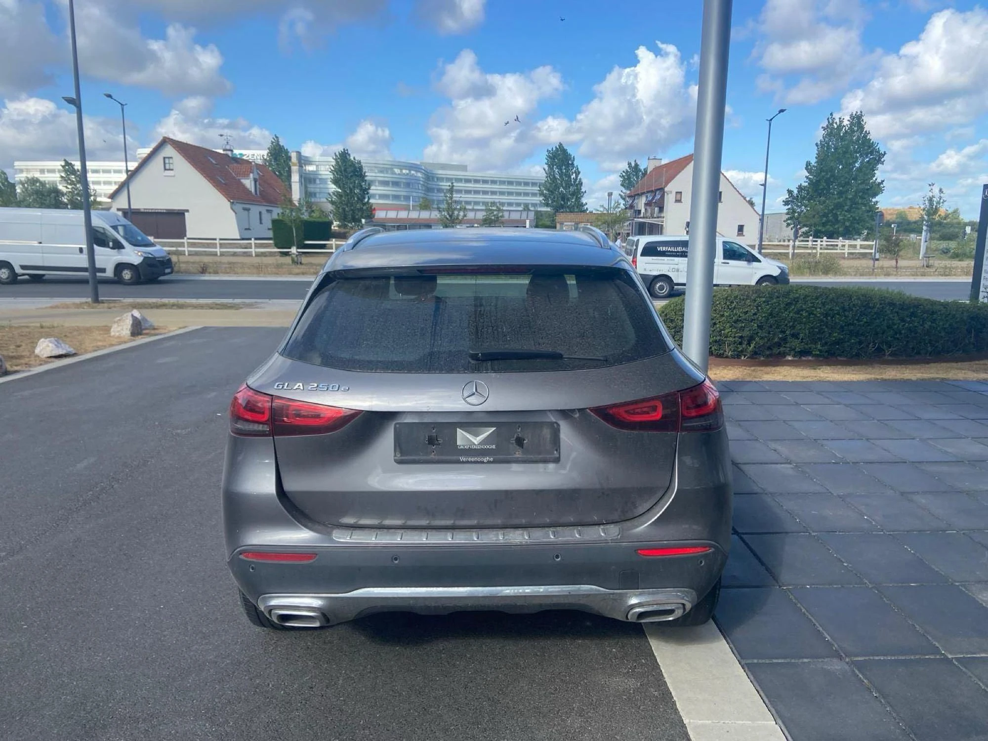Mercedes-Benz-GLA-image-4