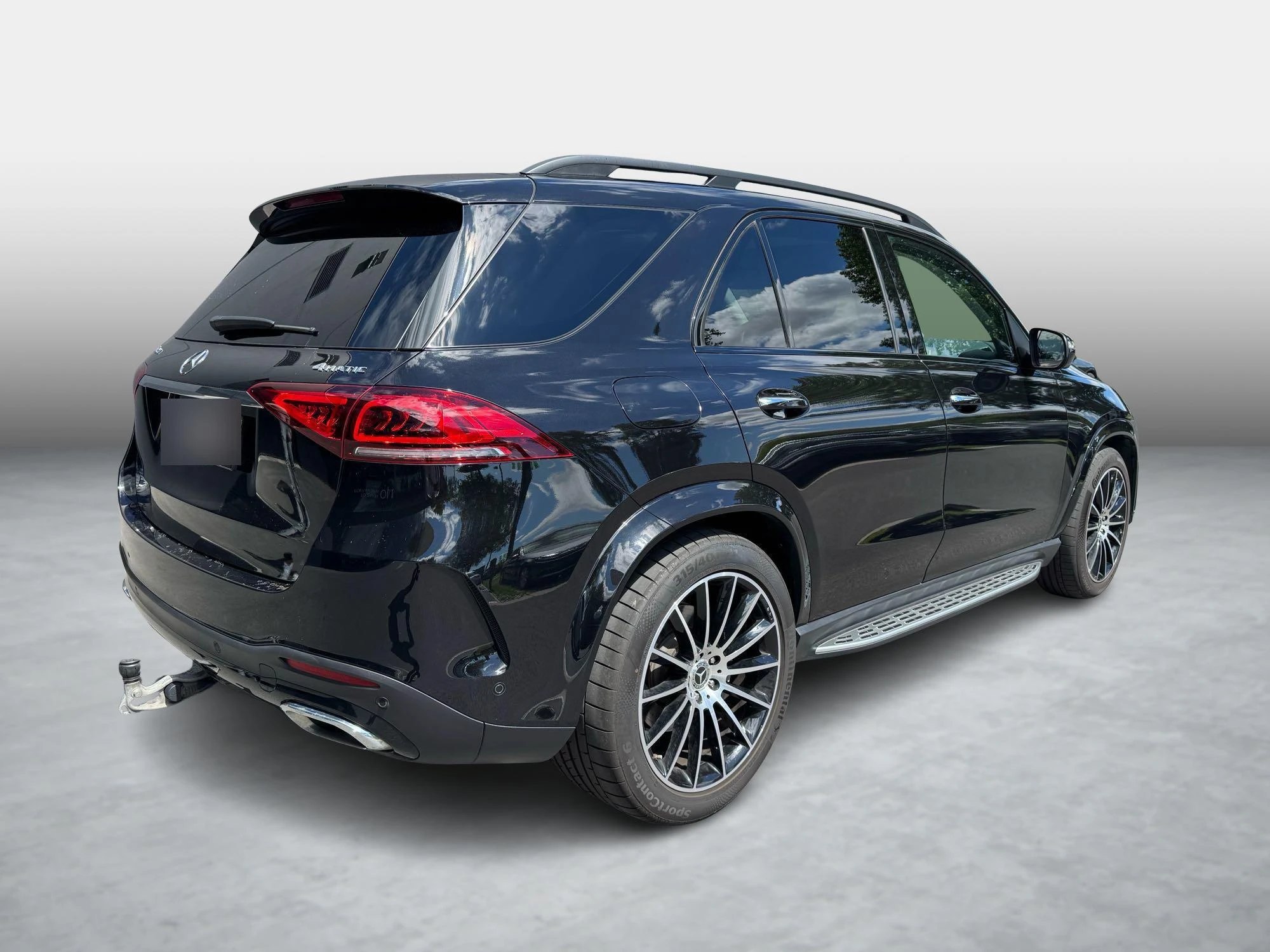 Mercedes-Benz-GLE-image-1