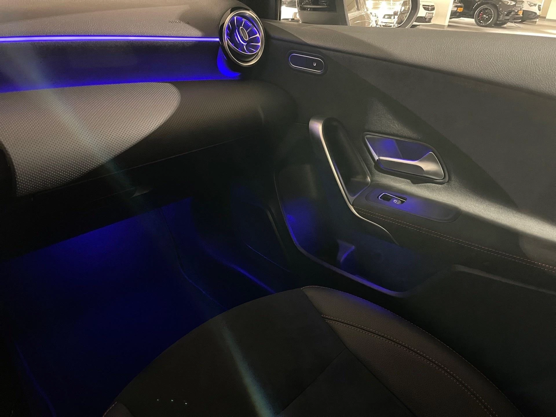 Mercedes-Benz-Classe A-image-8