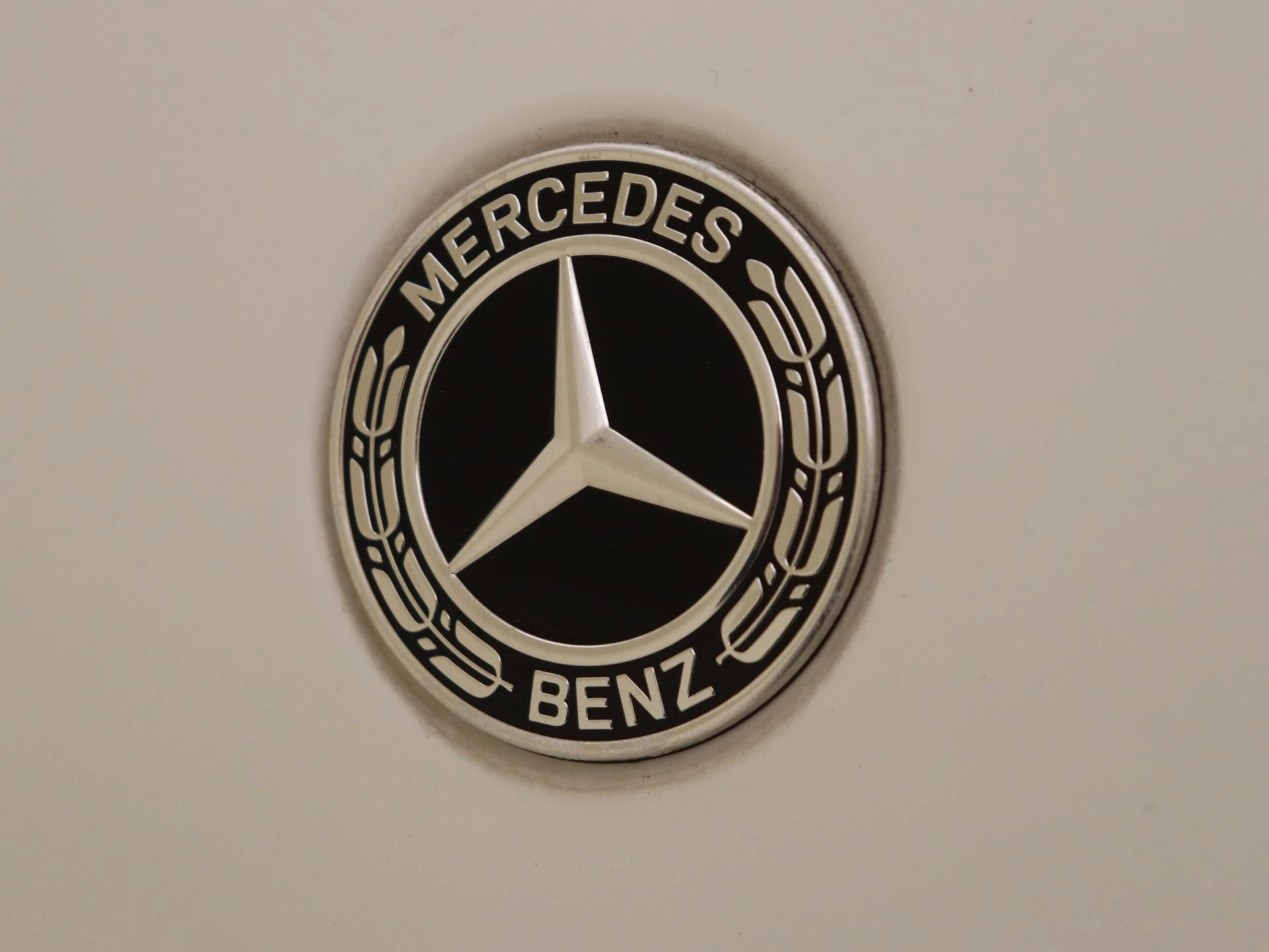 Mercedes-Benz-GLA-image-25