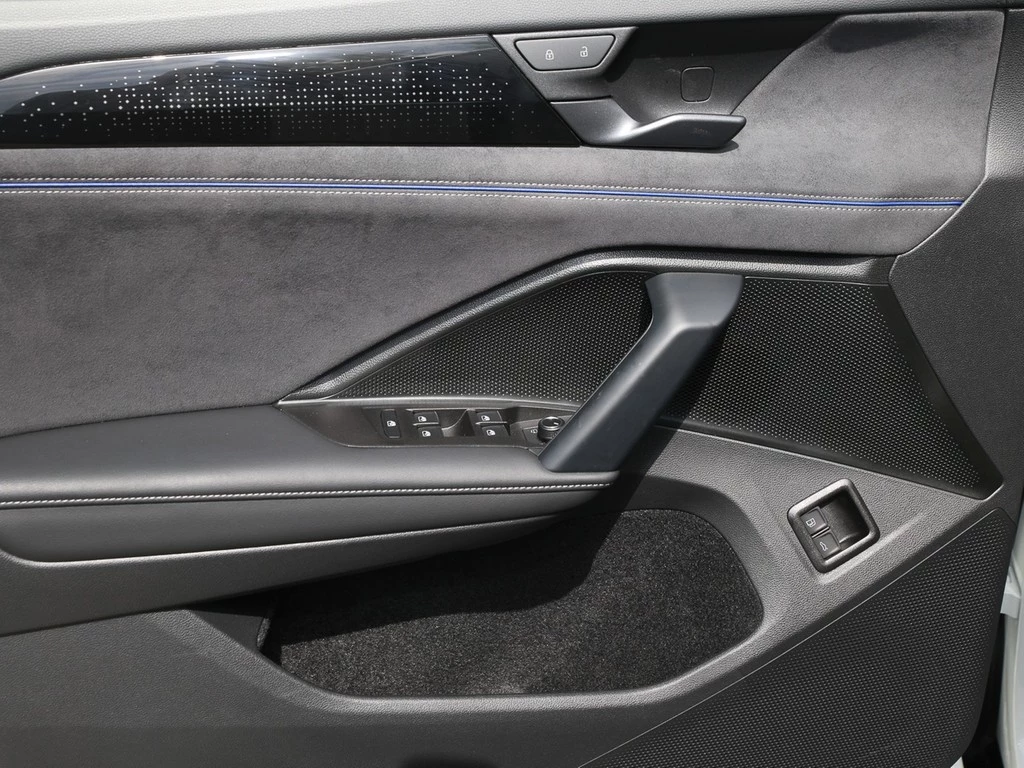 Volkswagen Tayron 1.5 TSI DSG eHybrid R-Line "3,99%" AHK, Pano., 360°Kam., IQ.Light.