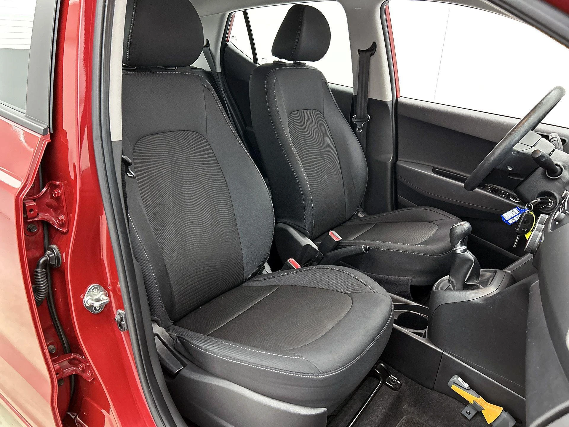 Hyundai-i10-image-31