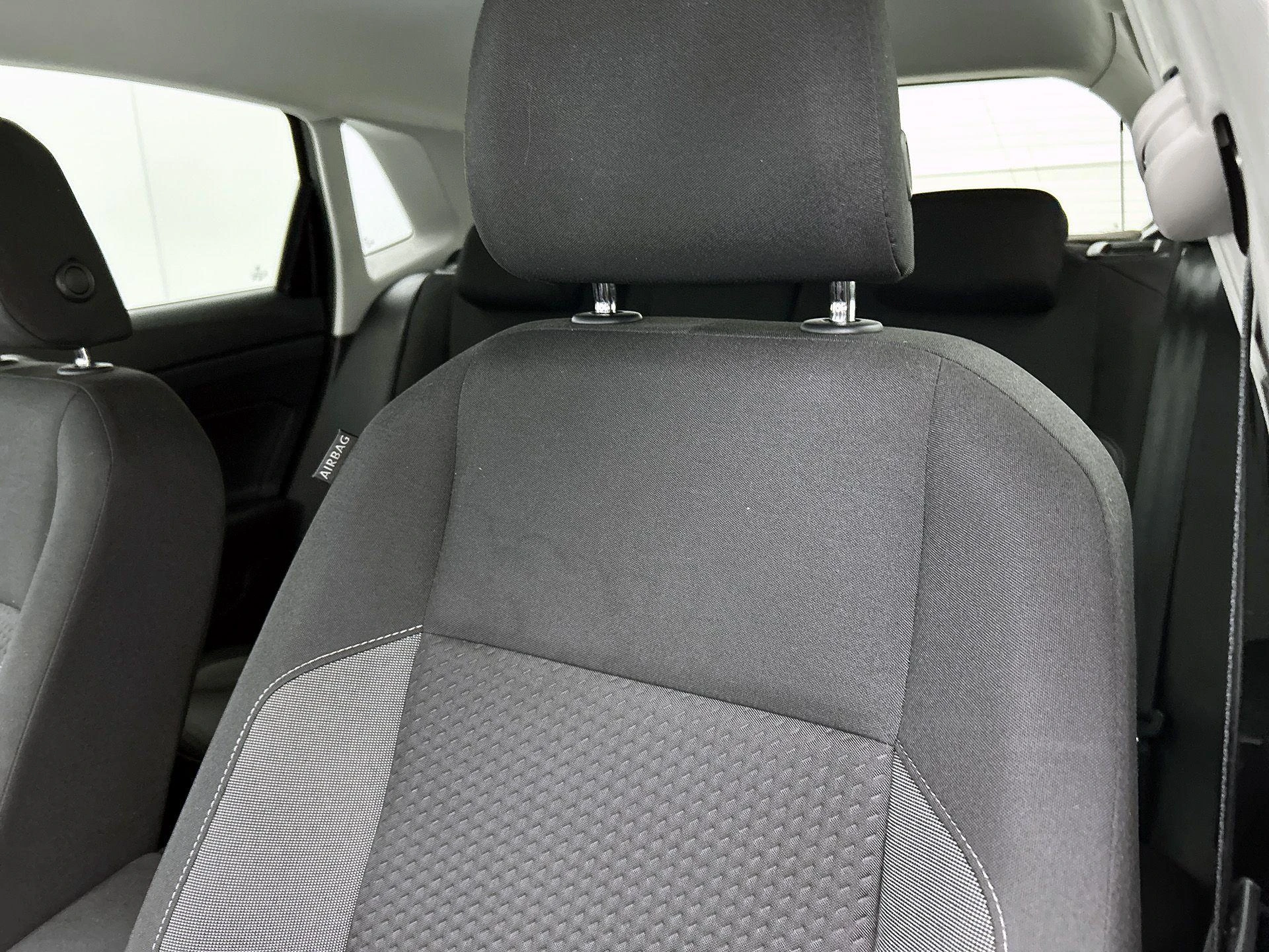 Volkswagen-Polo-image-11