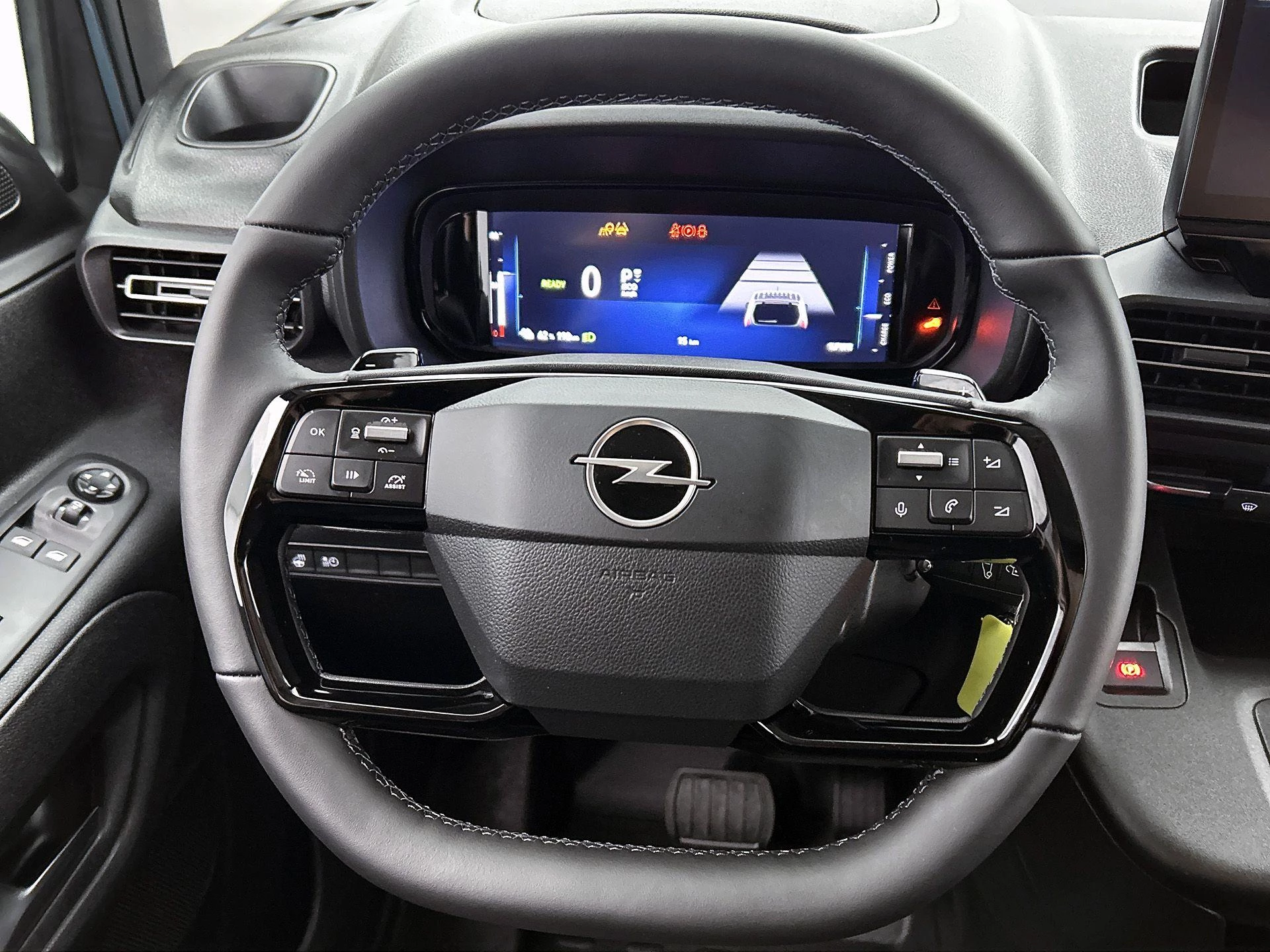 Opel-Combo-e-image-14