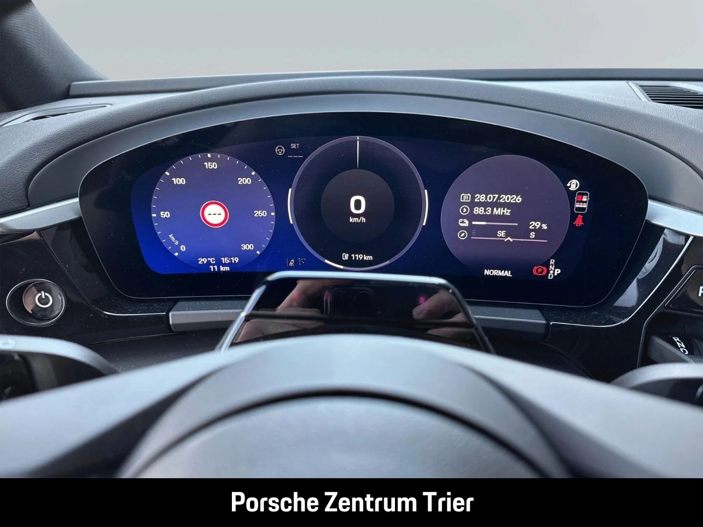 Porsche-Macan-image-17
