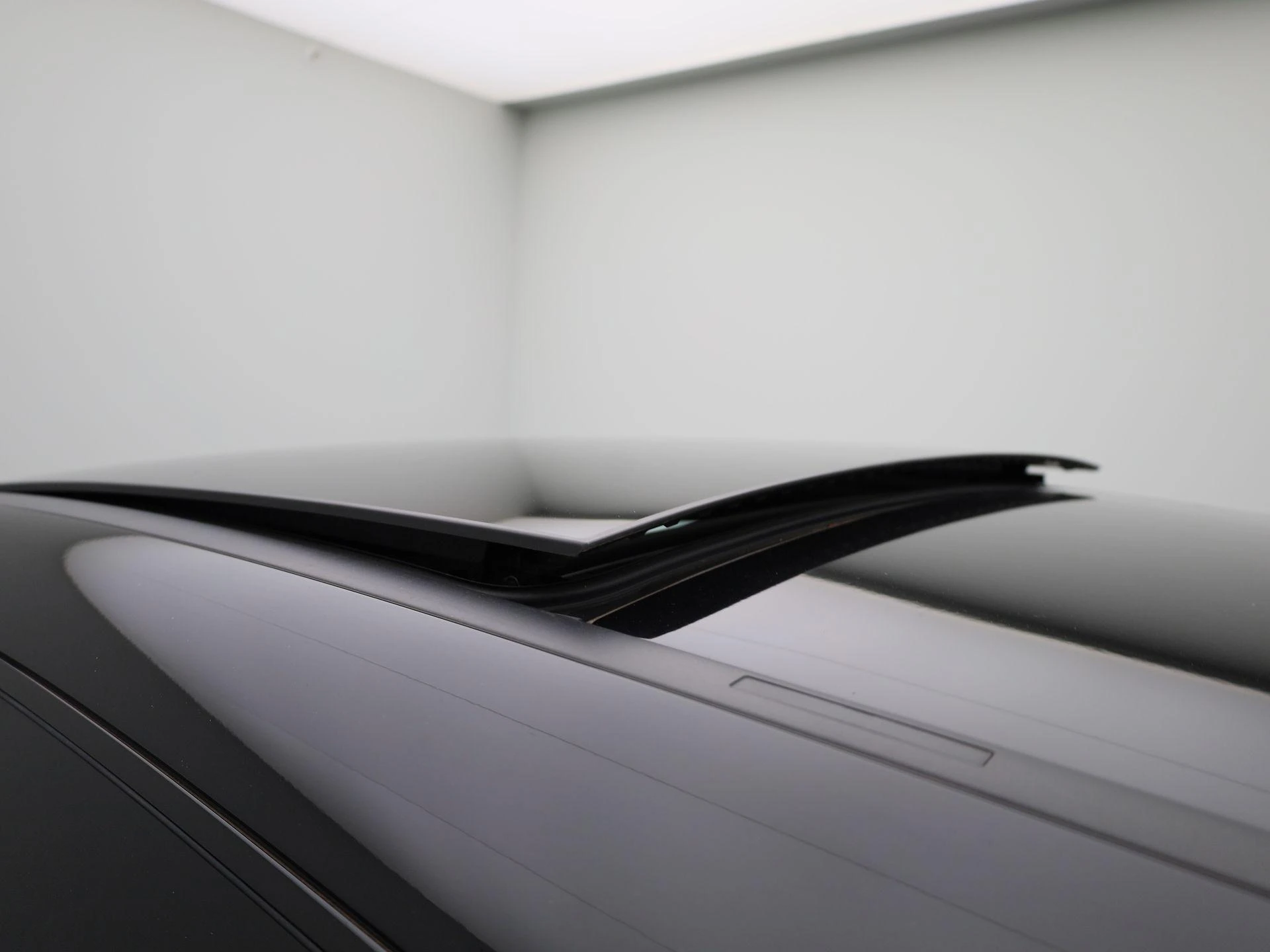 Mercedes-Benz-CLA-image-42