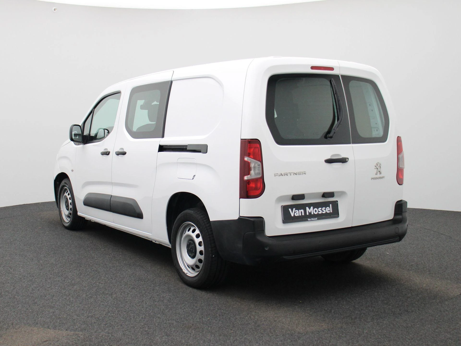 Peugeot-Partner-image-1