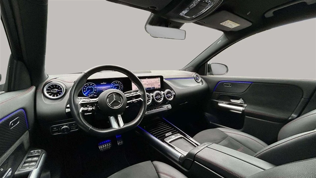 Mercedes-Benz-EQA-image-11