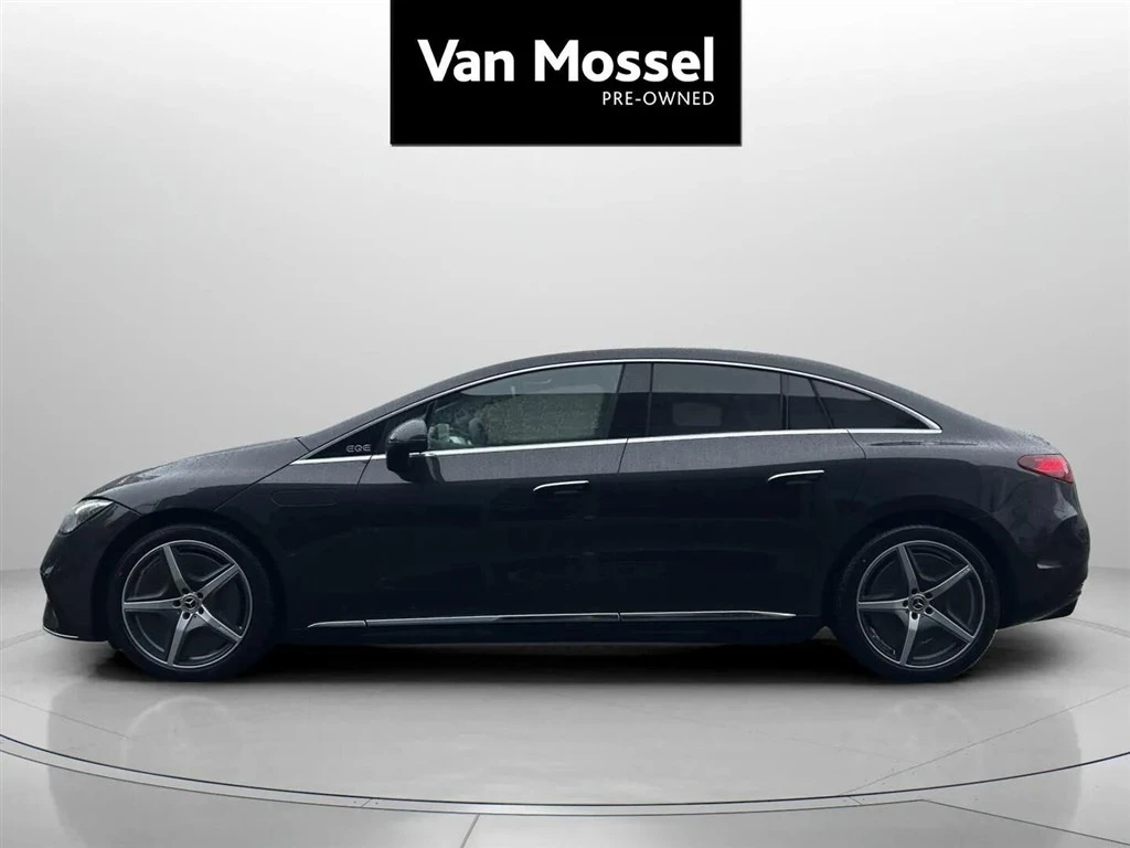 Mercedes-Benz-EQE-image-7