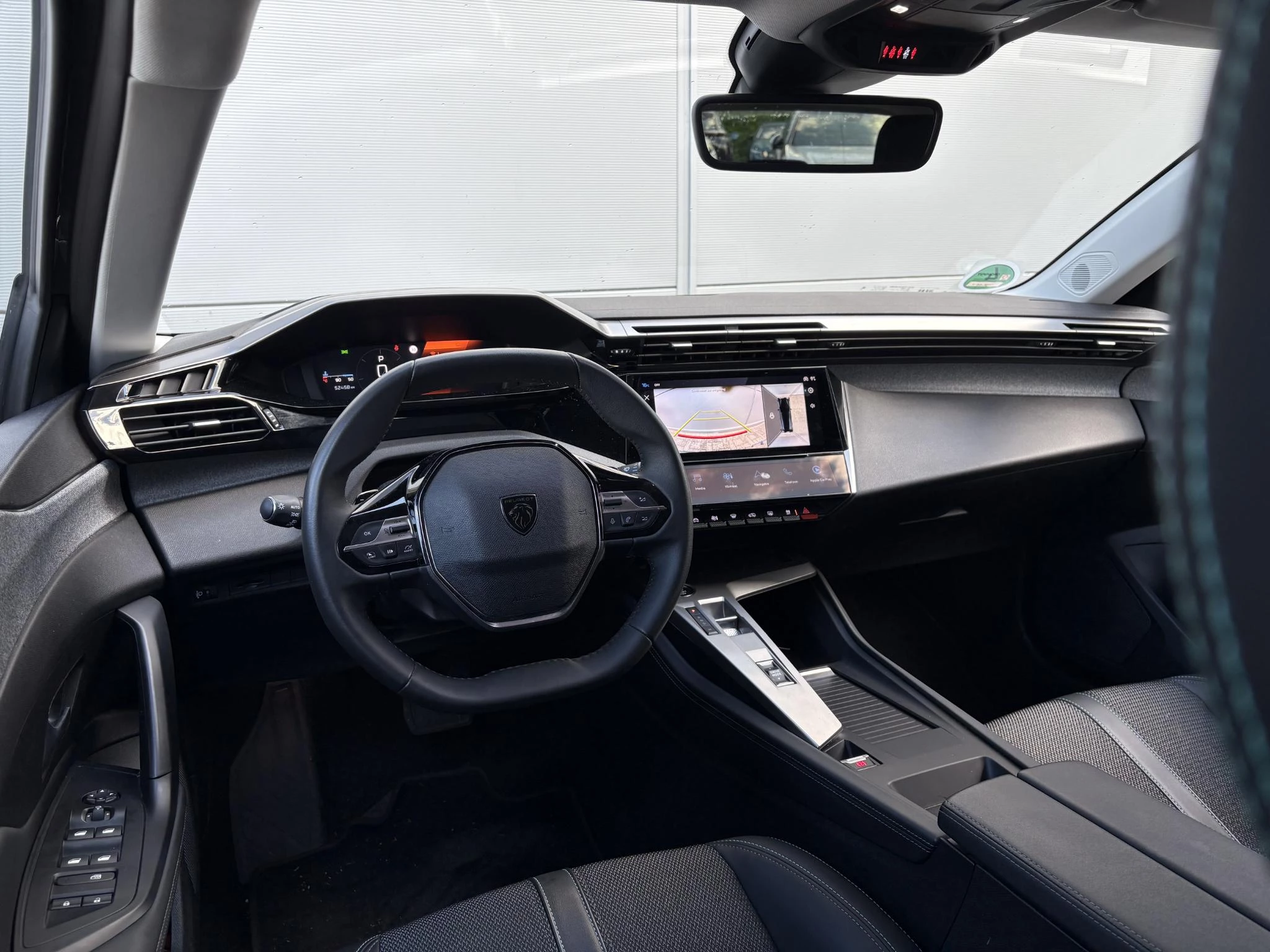 Peugeot-308-image-9