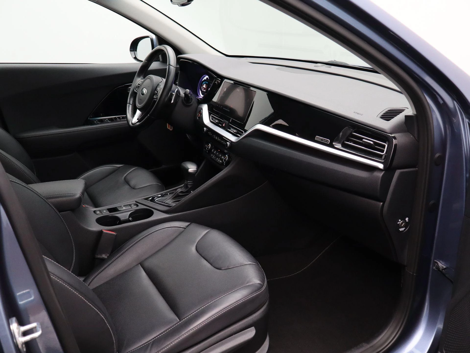 Kia-Niro-image-32