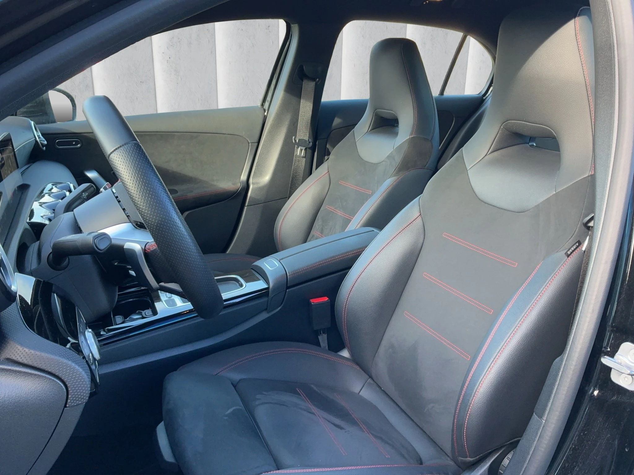 Mercedes-Benz-A-Klasse-image-9