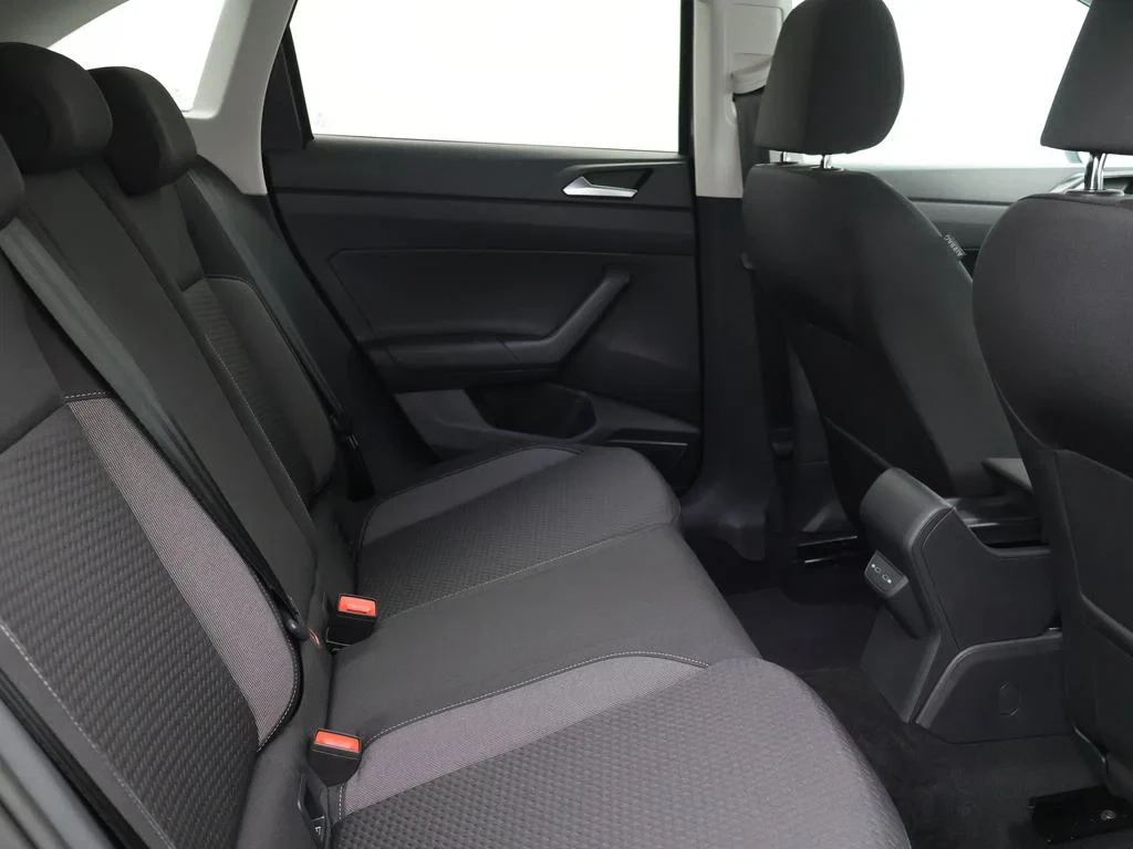 Volkswagen-Taigo-image-13