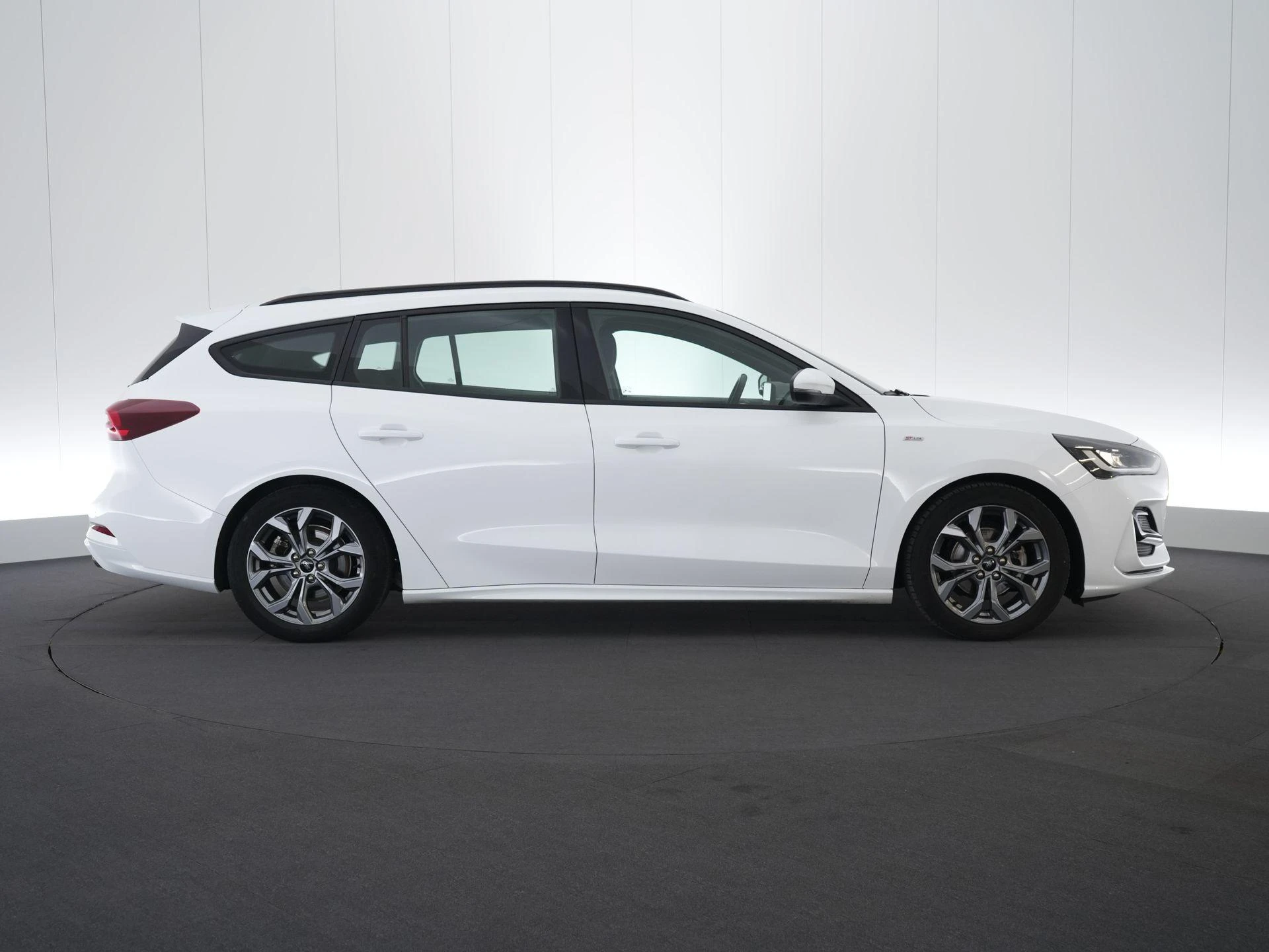 Ford-Focus-image-5