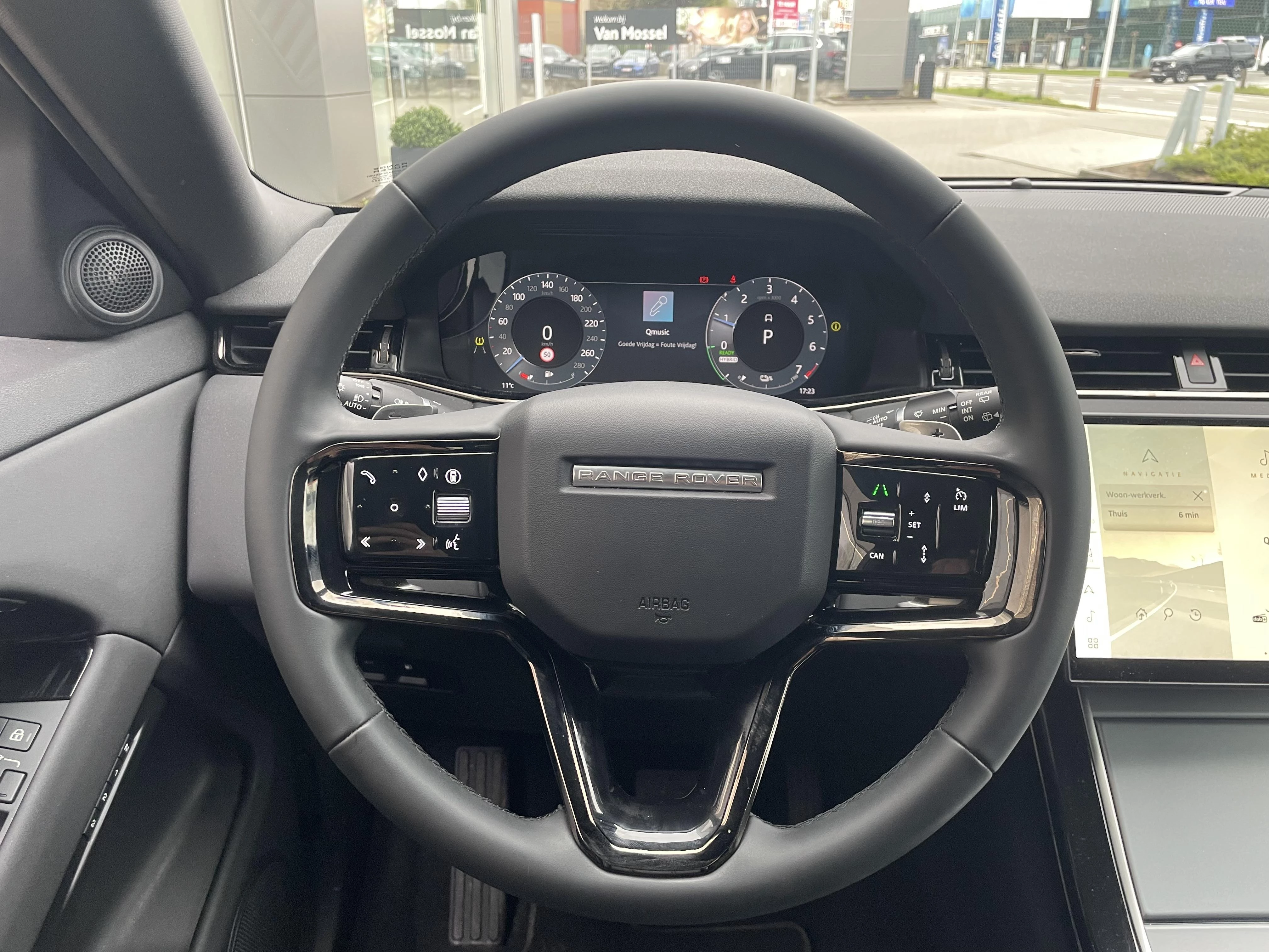 Land Rover Range Rover Evoque P300e S AWD Auto