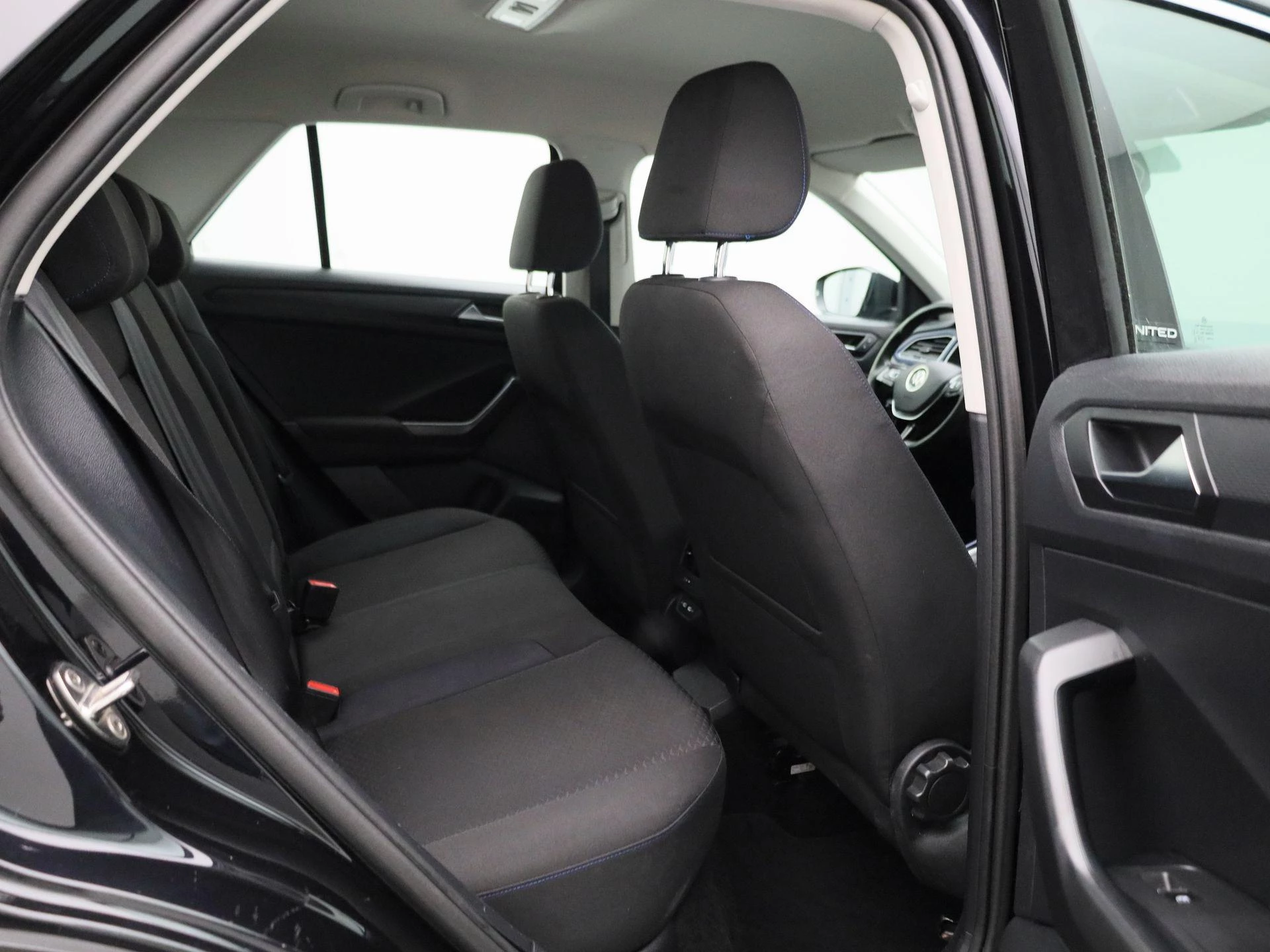Volkswagen-T-Roc-image-31