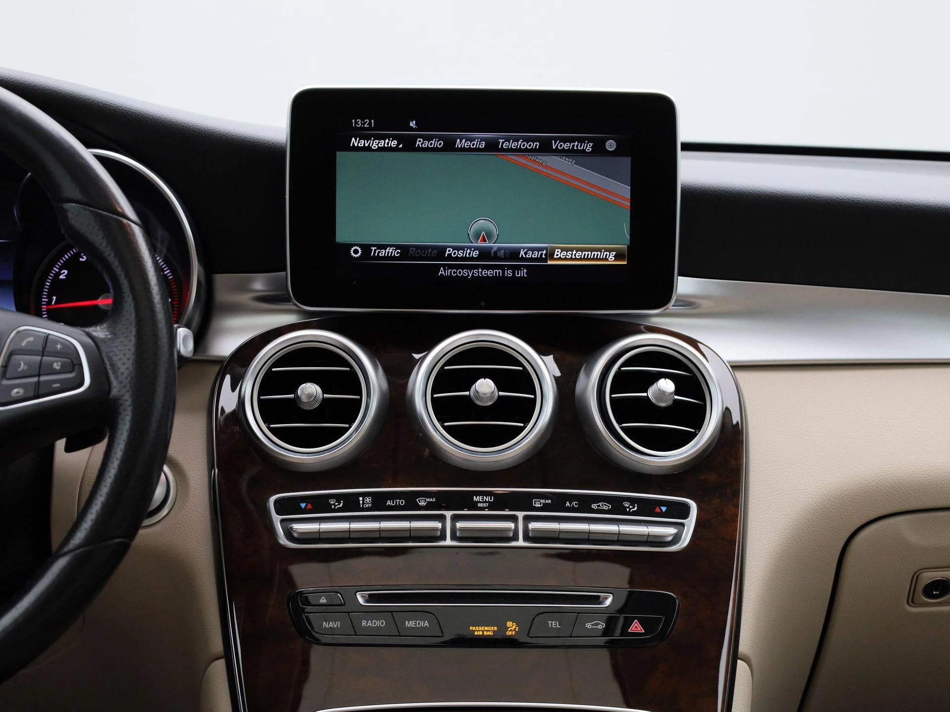 Mercedes-Benz-GLC-image-8