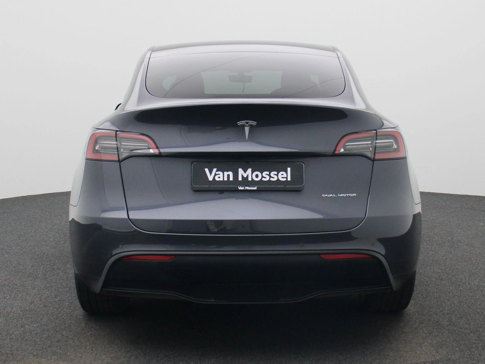 Tesla Model Y Long Range Dual Motor AWD