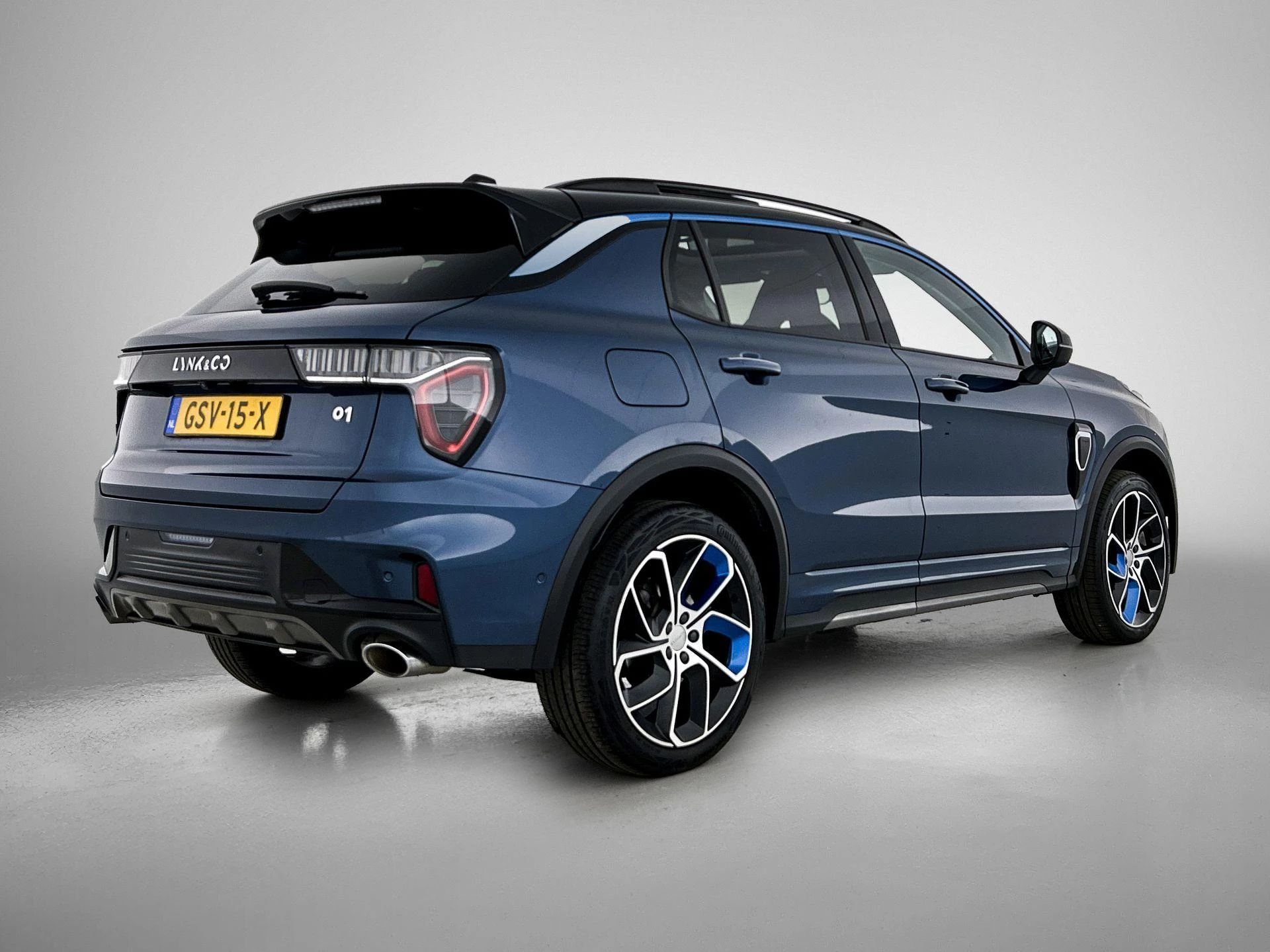Lynk & Co 01