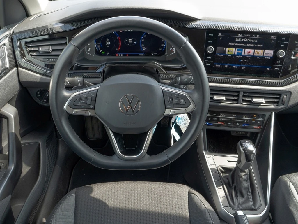 Volkswagen-Polo-image-10