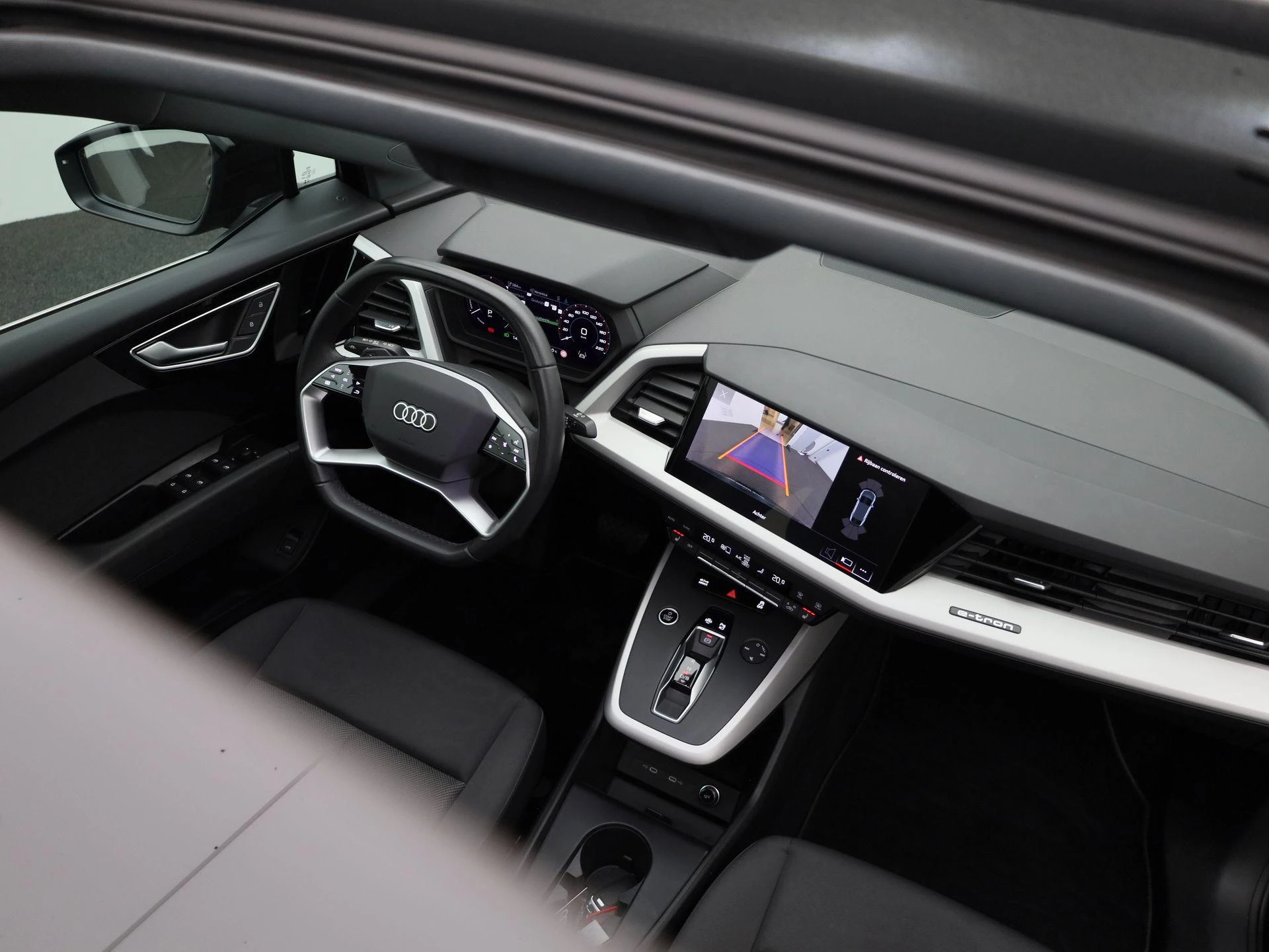 Audi-Q4 Sportback e-tron-image-38