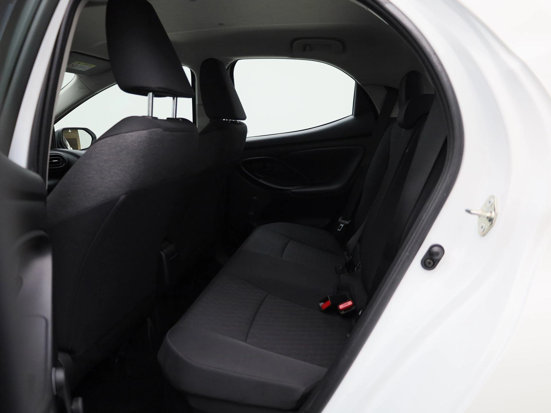 Toyota-Yaris-image-11
