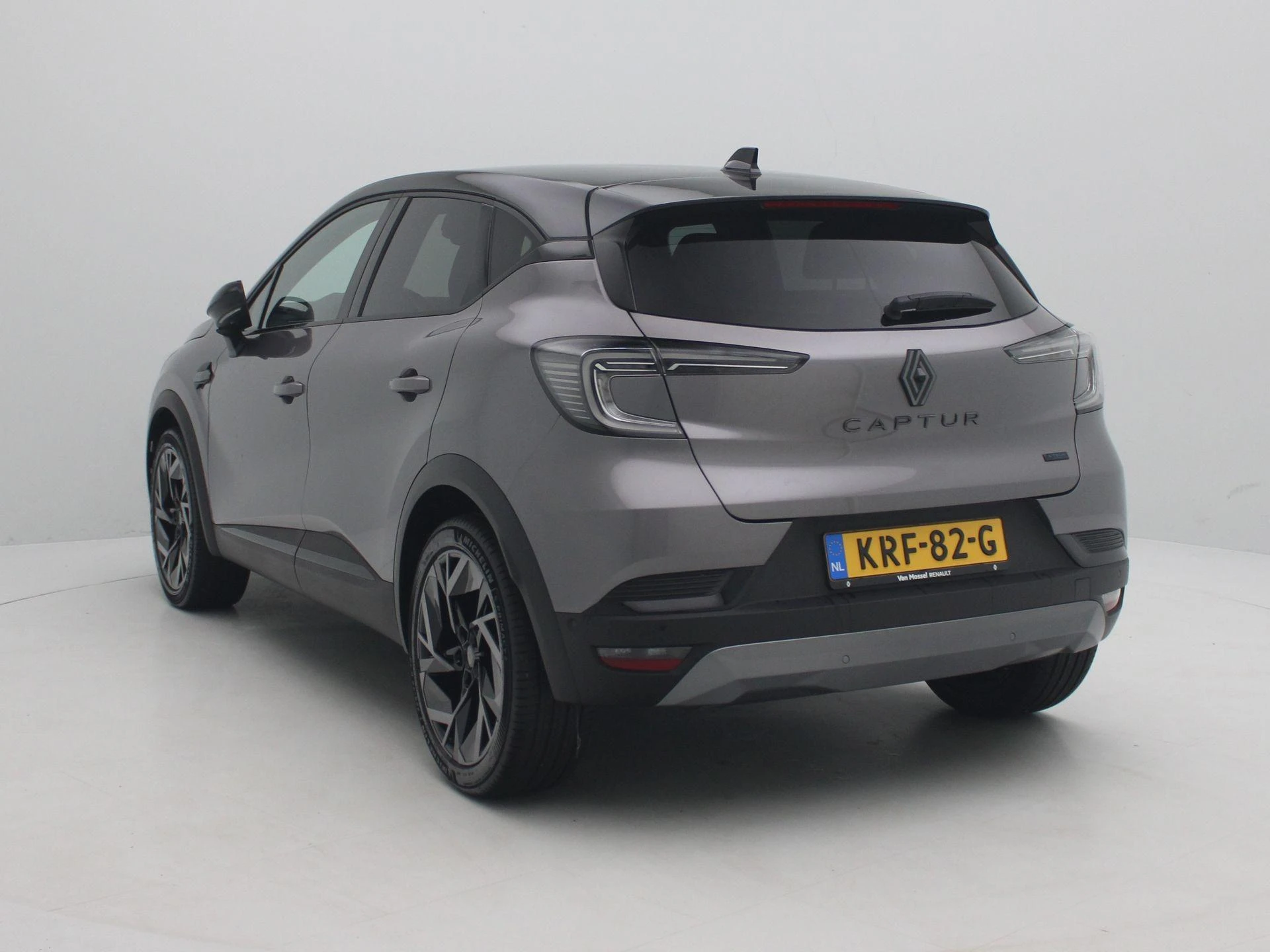 Renault-Captur-image-1
