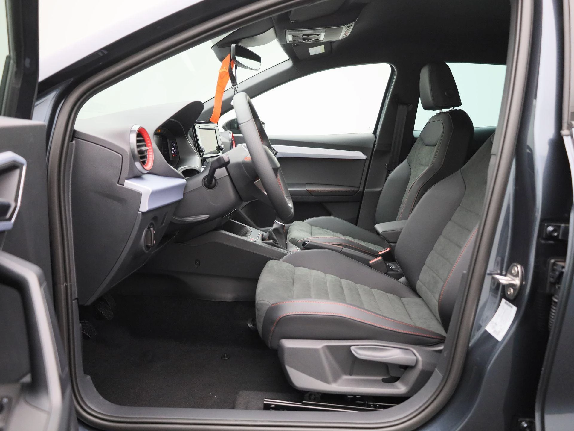 SEAT Ibiza 1.0 EcoTSI FR Business Connect 95 PK