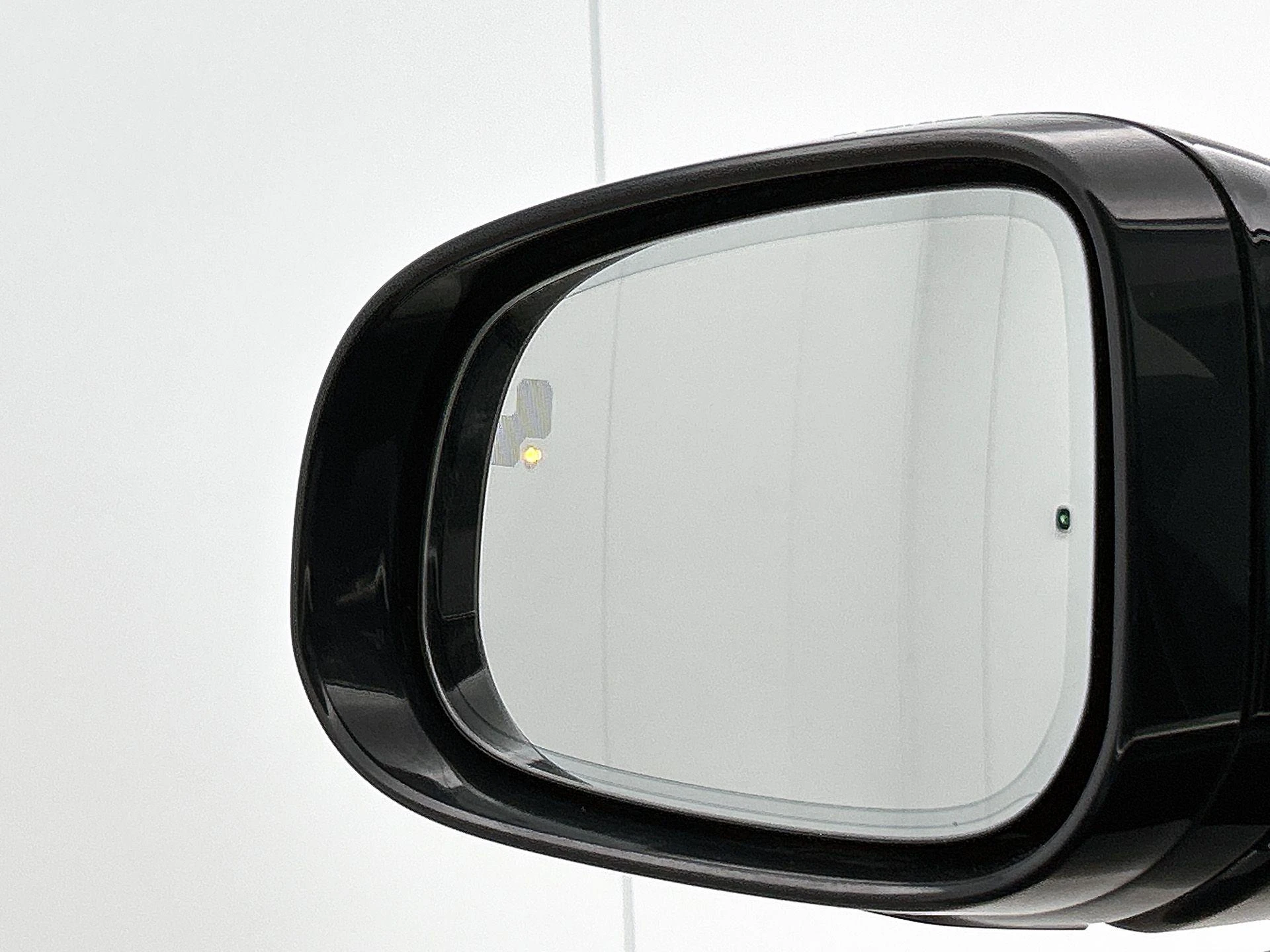 Jaguar-I-PACE-image-22