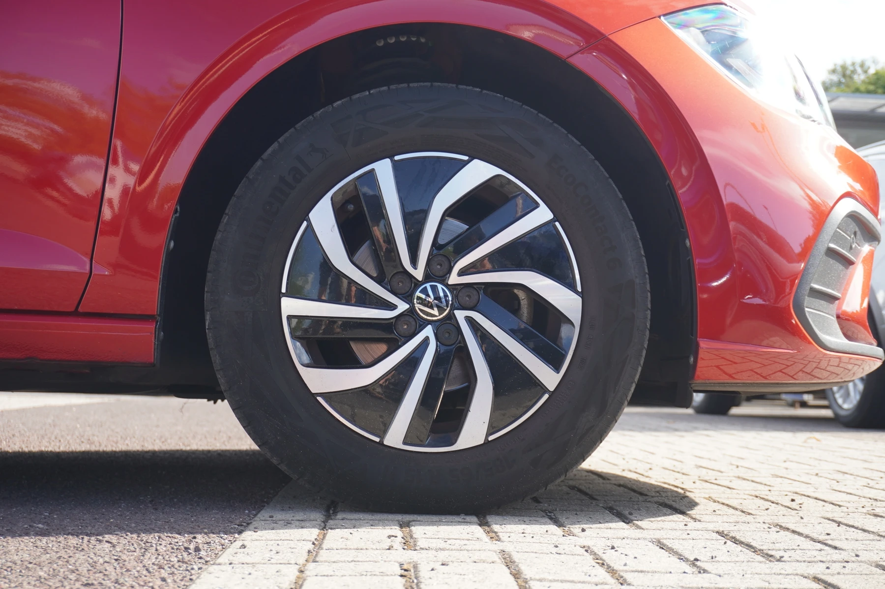 Volkswagen-Polo-image-25